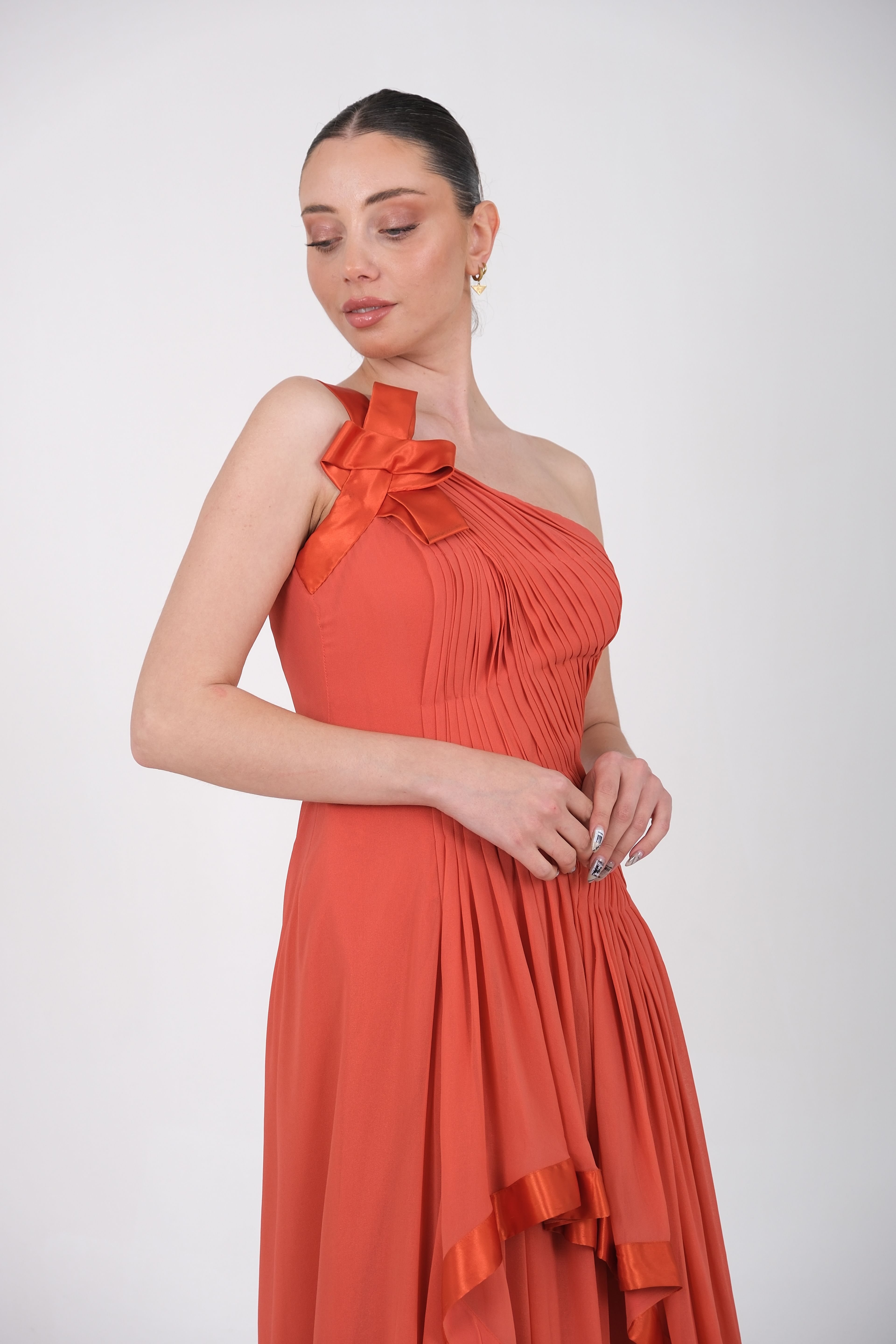 Kiralık Uzun Gece Elbisesi
