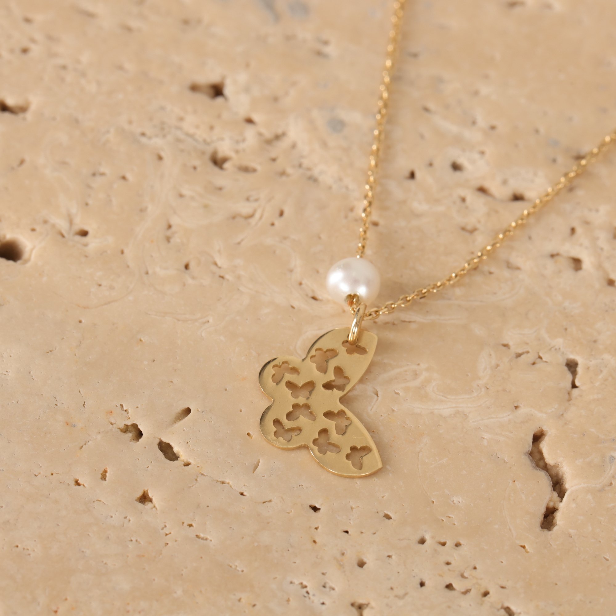 14 Carat Gold Butterfly Pattern Necklace