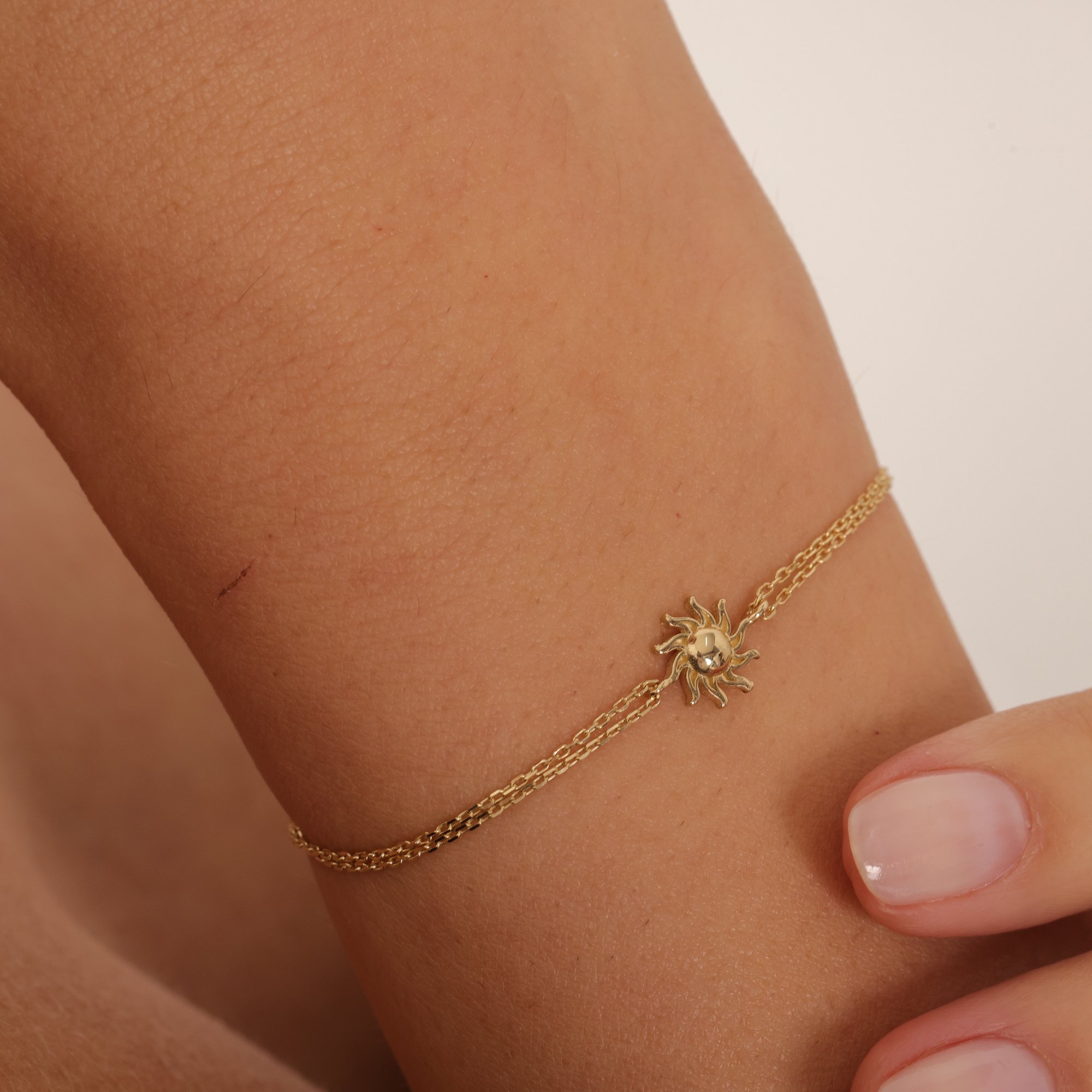 14 Carat Gold Sun Bracelet