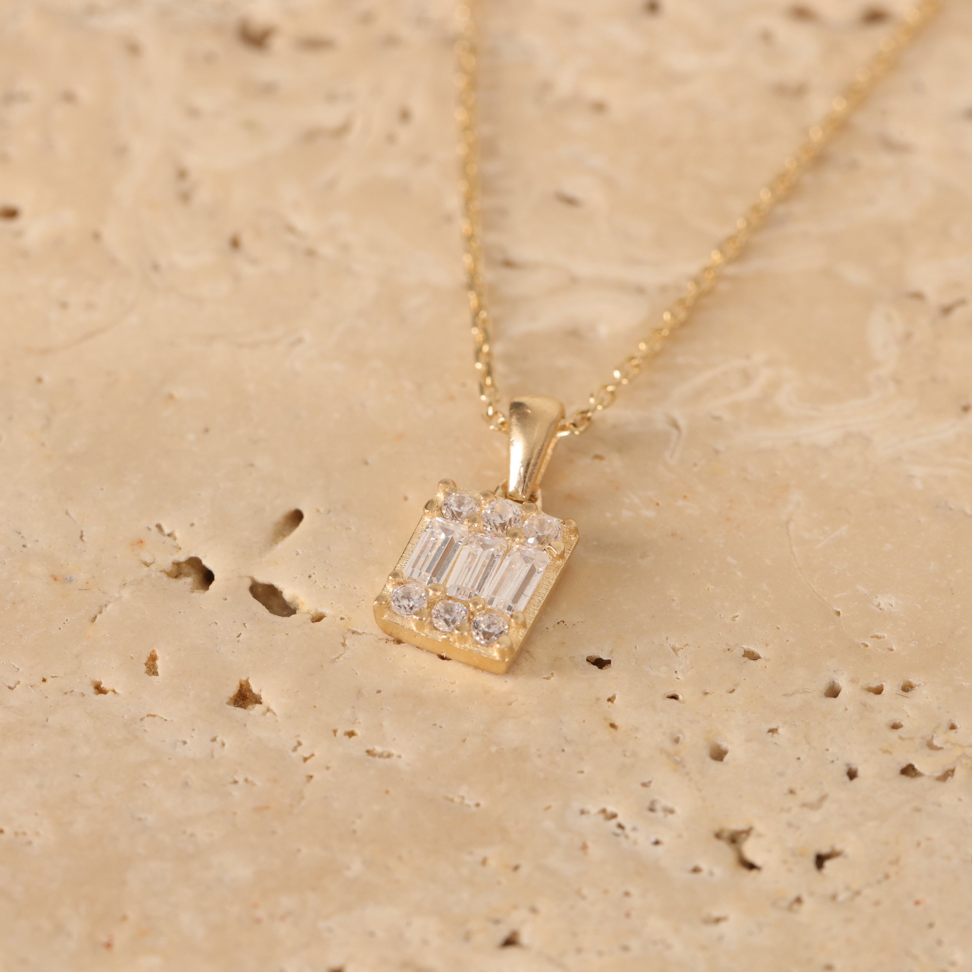 14 Carat Gold Elegant Baguette Necklace