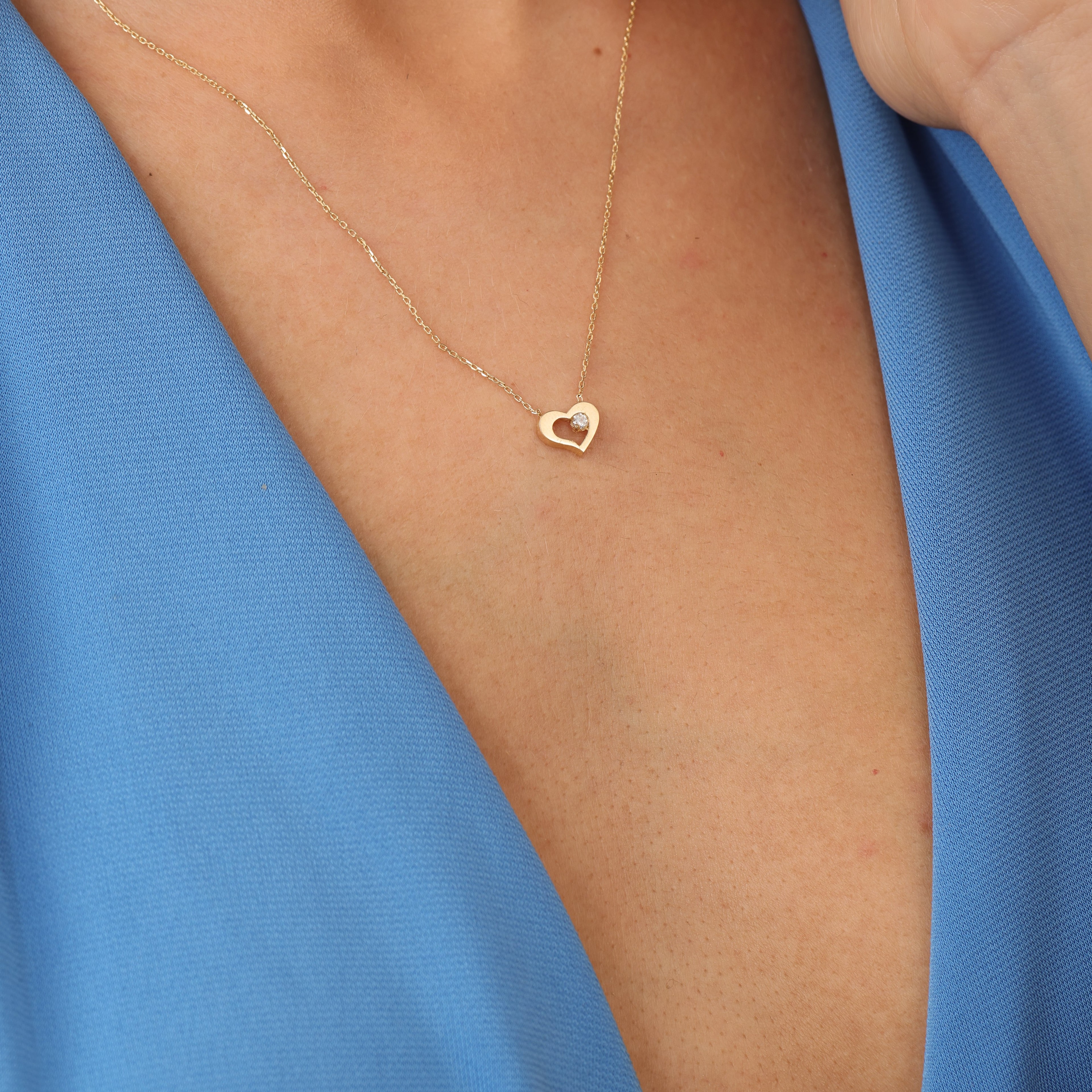 Gold Heart Diamond Stone Minimal Necklace
