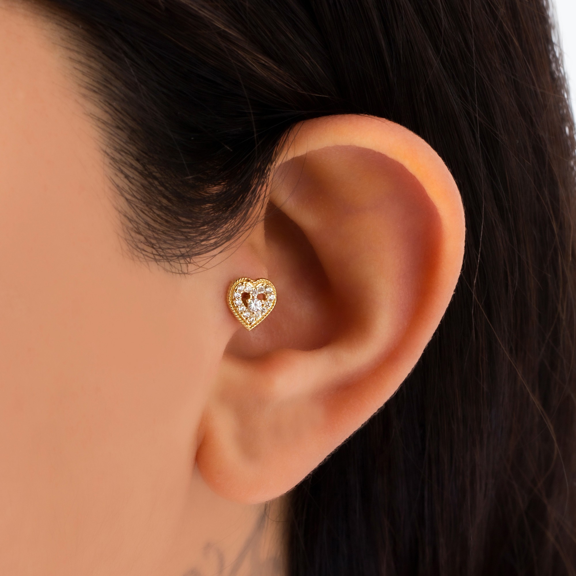 14 Carat Gold Stone Framed Heart Piercing