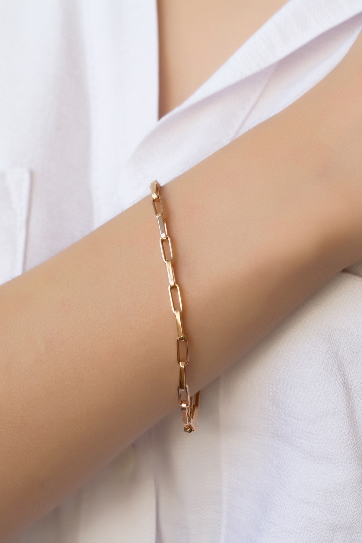 Gold Paper Clip Chain Bracelet