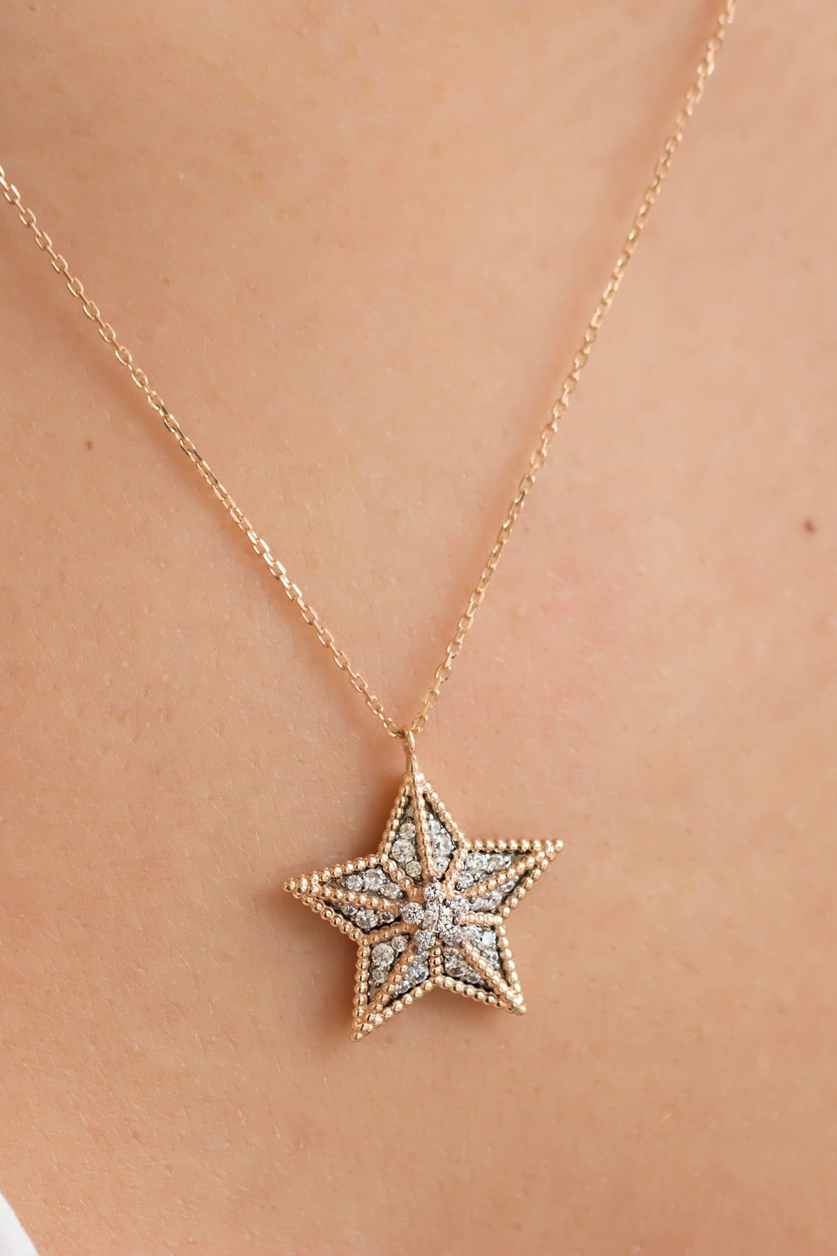 Minaliva 14 Carat Gold Design Star Necklace