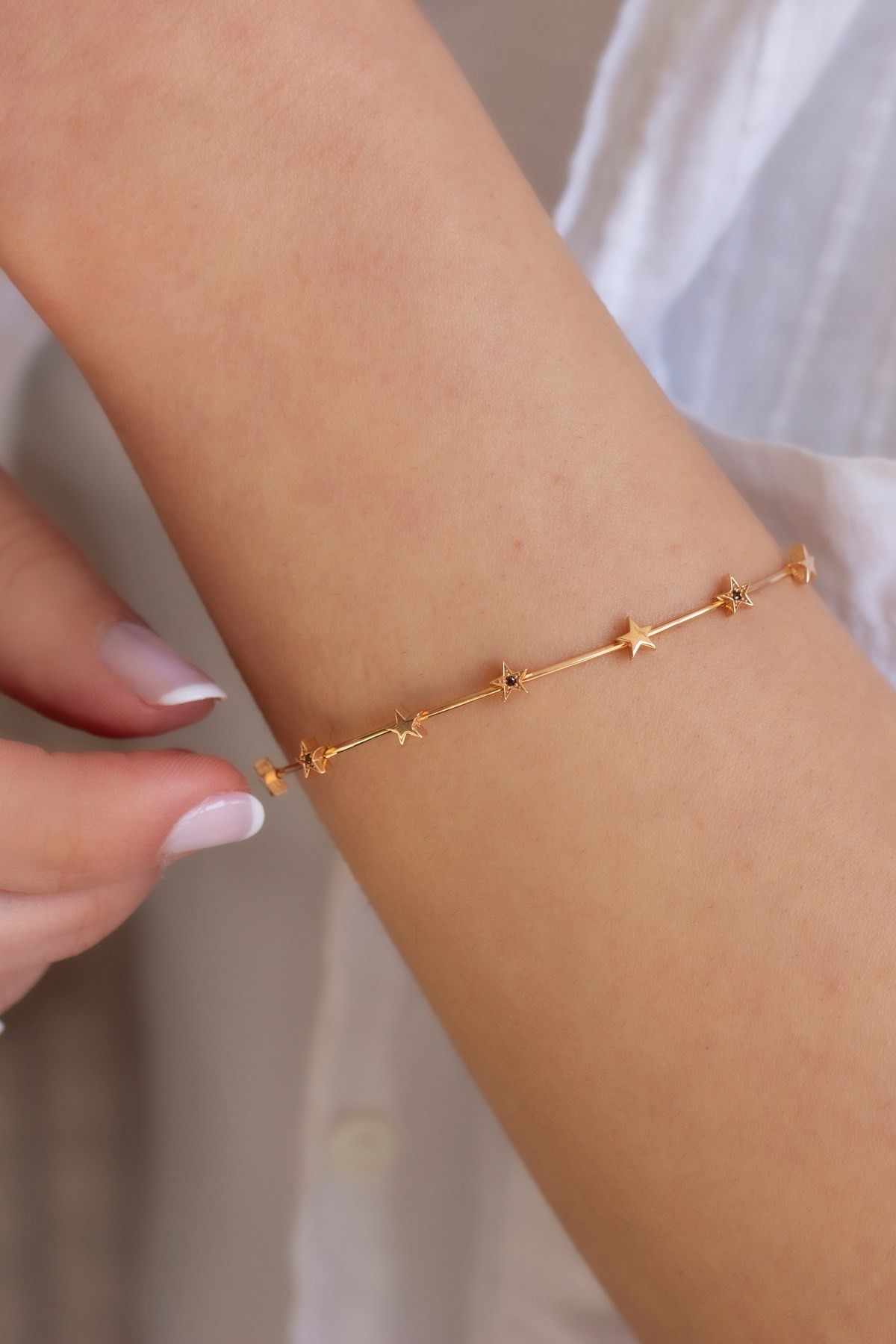 14 Carat Gold Star Bracelet