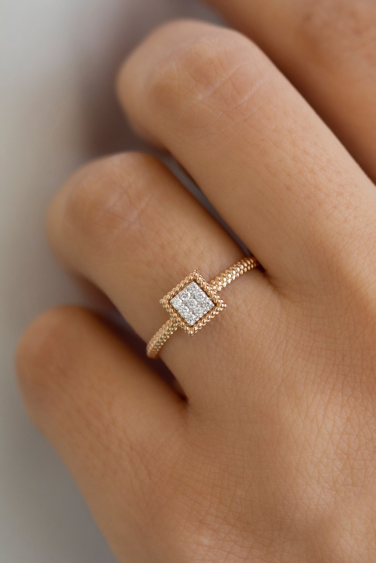 Minaliva 14 Carat Rose Gold Diamond Square Design Ring 0.10ct G Color Vs1 Clarity