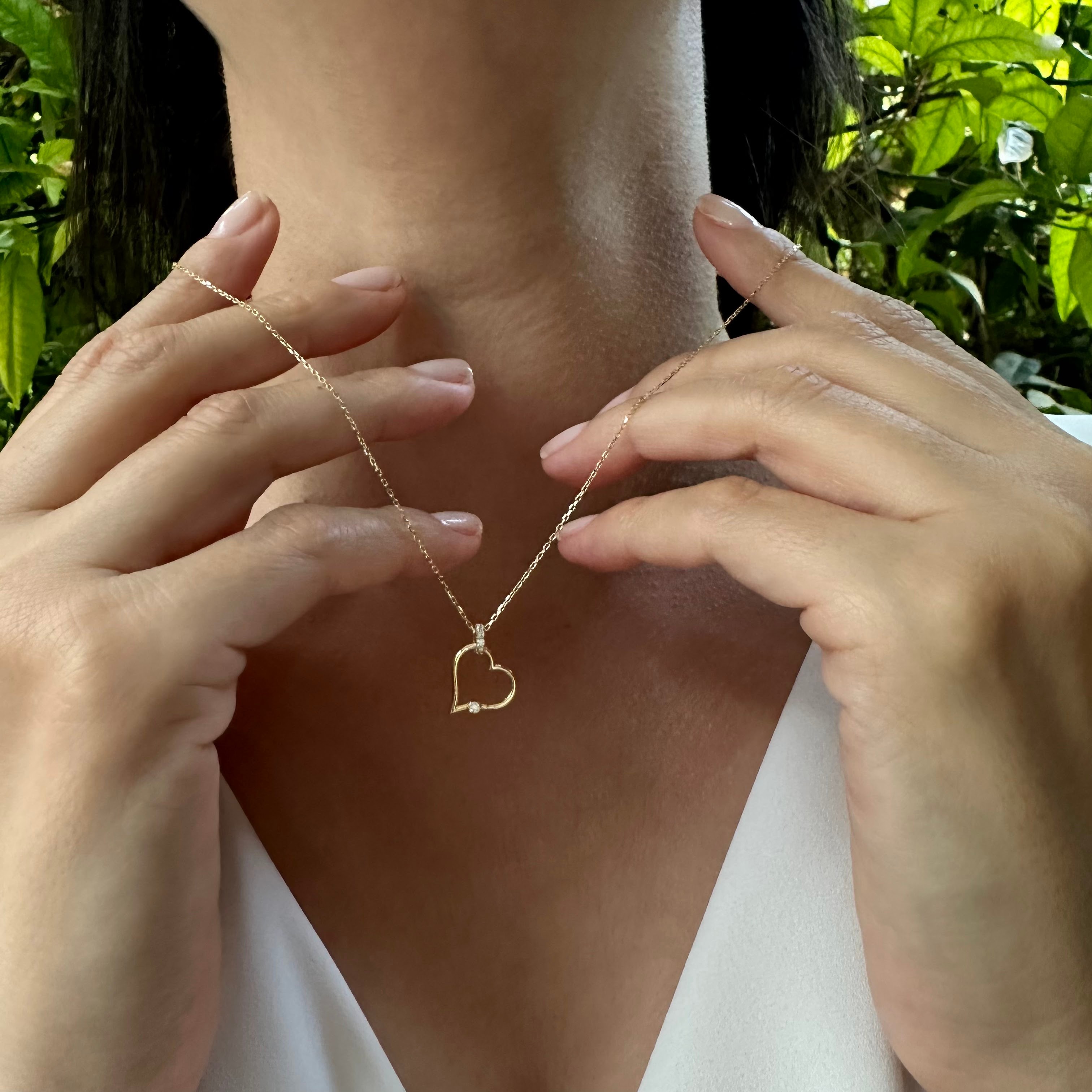 Minimal Gold Heart Necklace