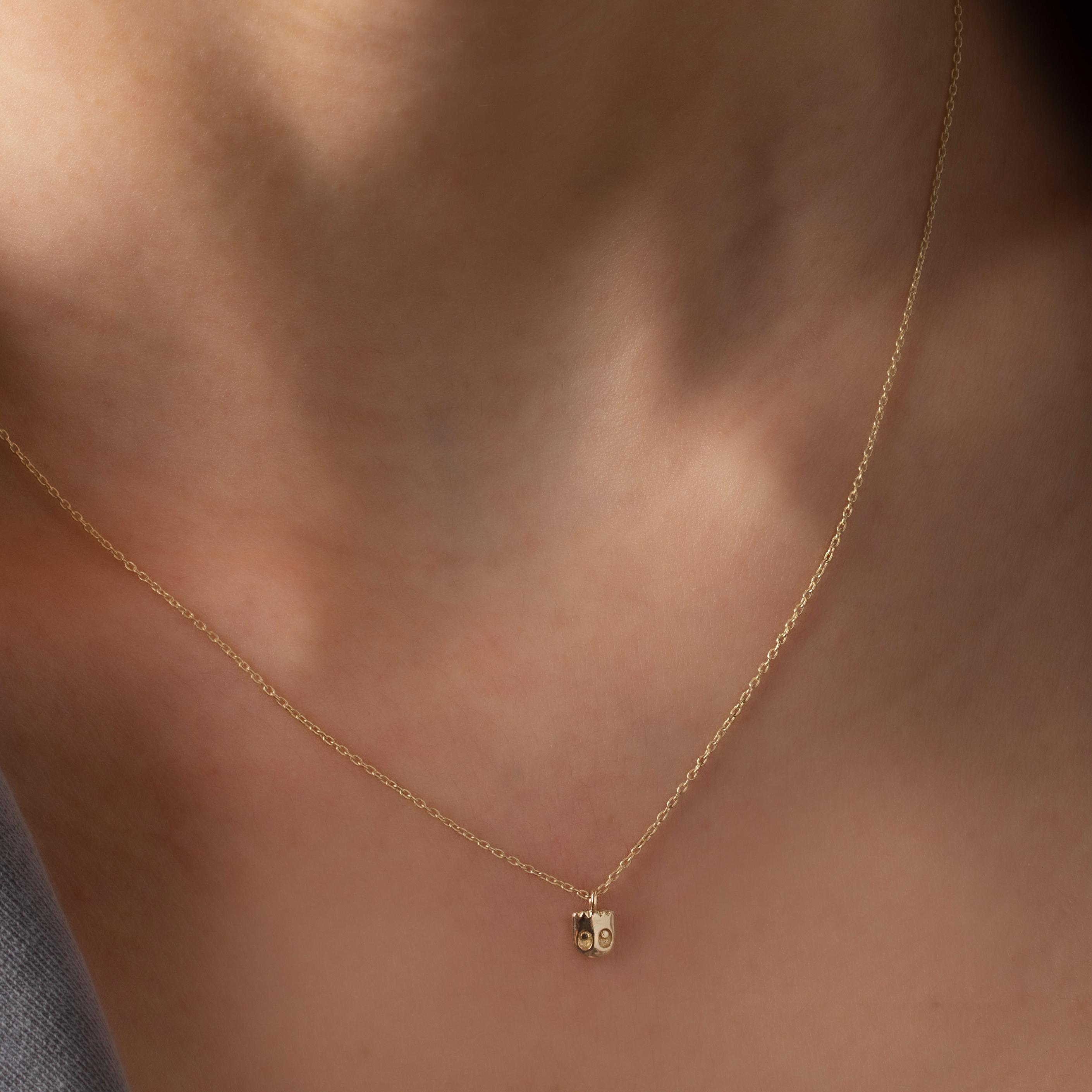 14 Carat Gold Minimal Ghost Necklace