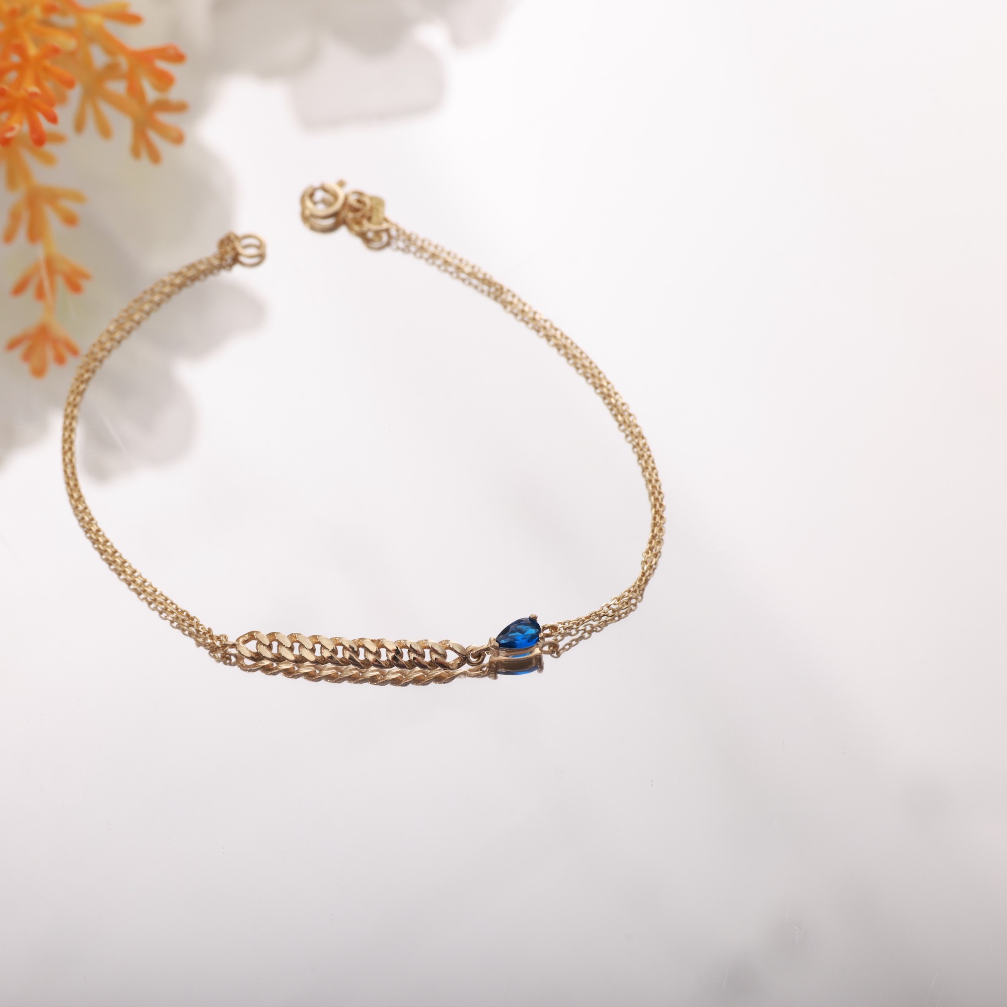 14 Carat Gold Drop Sapphire Stone Chain Bracelet