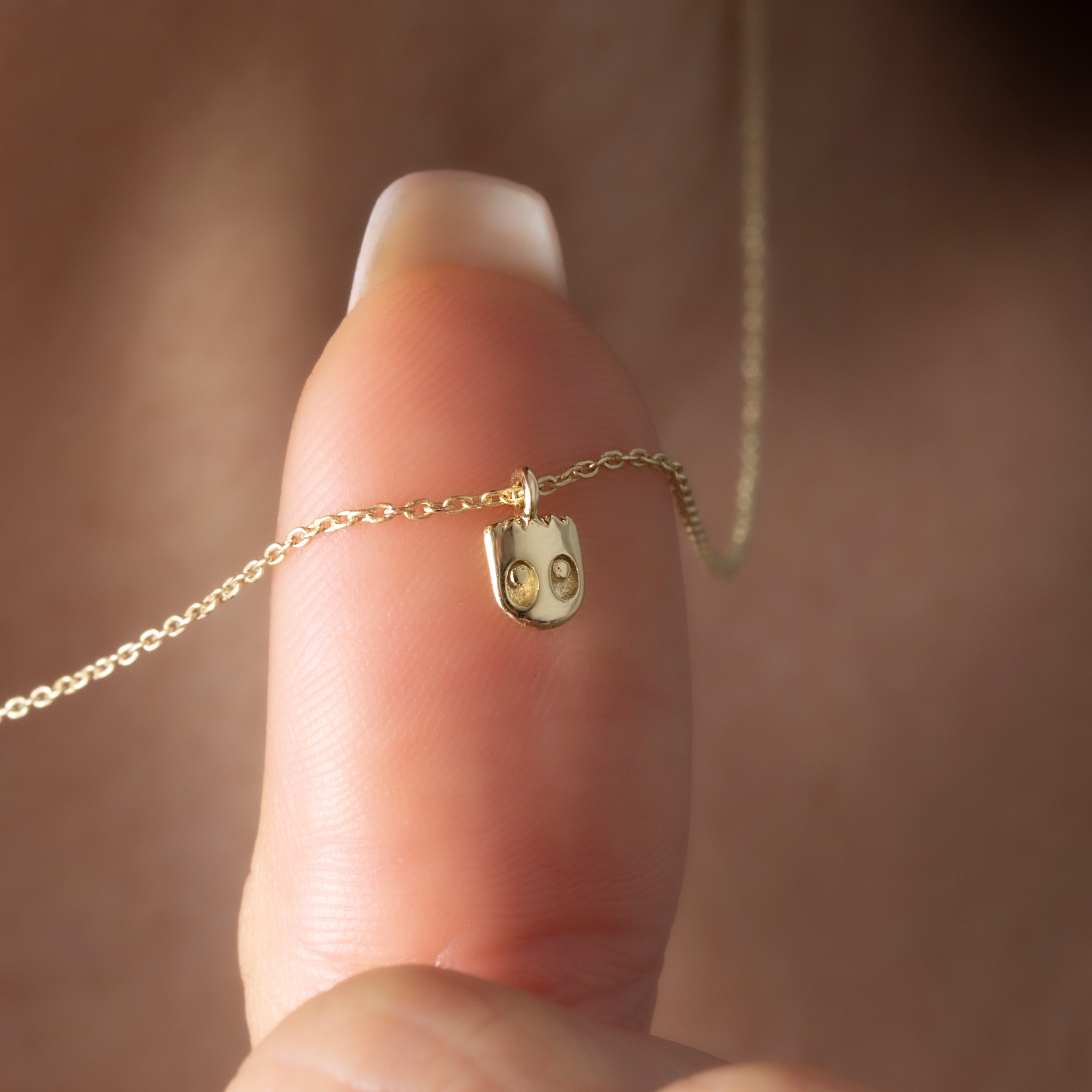 14 Carat Gold Minimal Ghost Necklace