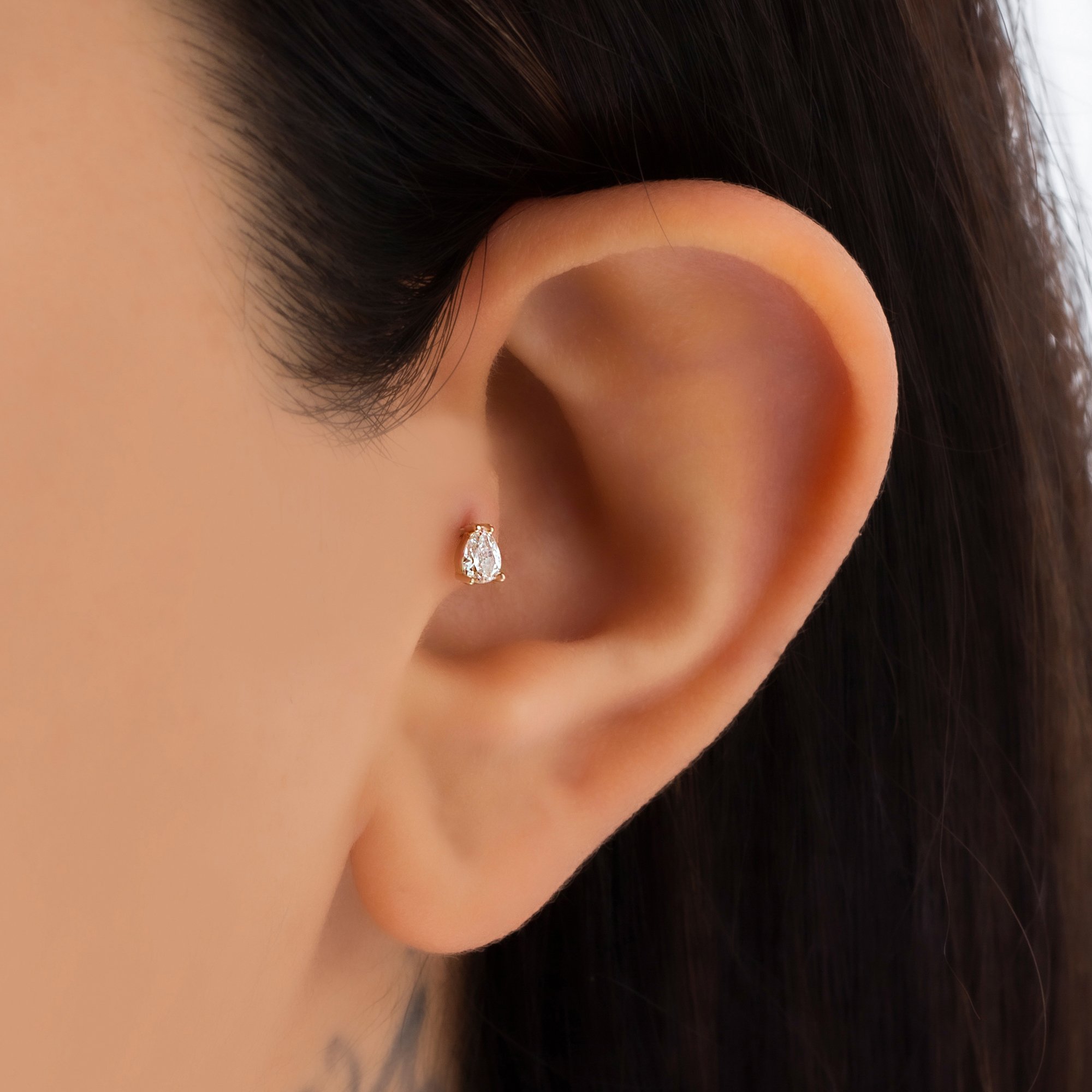 14 Carat Gold Drop Stone Piercing