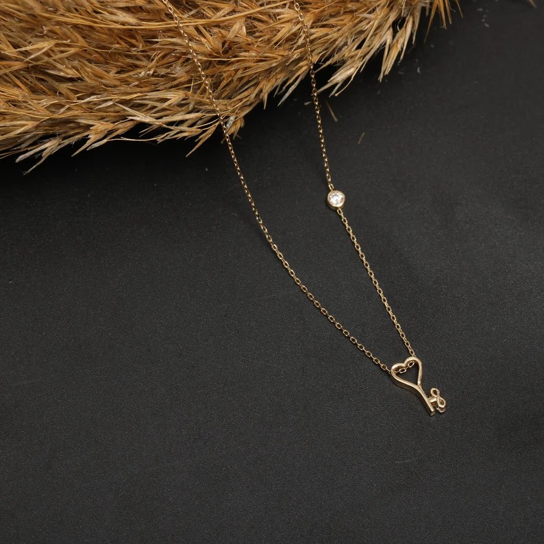 Gold Heart Lock Diamond Necklace