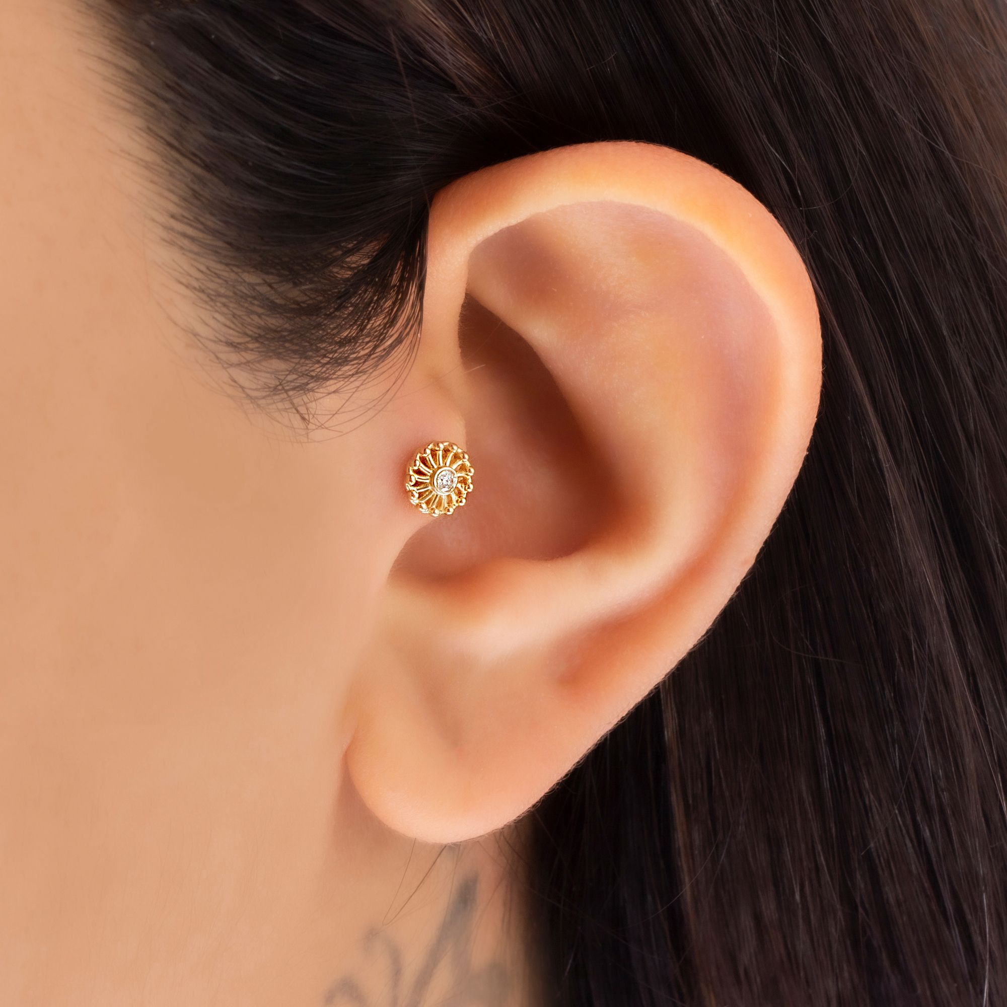 14 Carat Gold Cool Flower Piercing