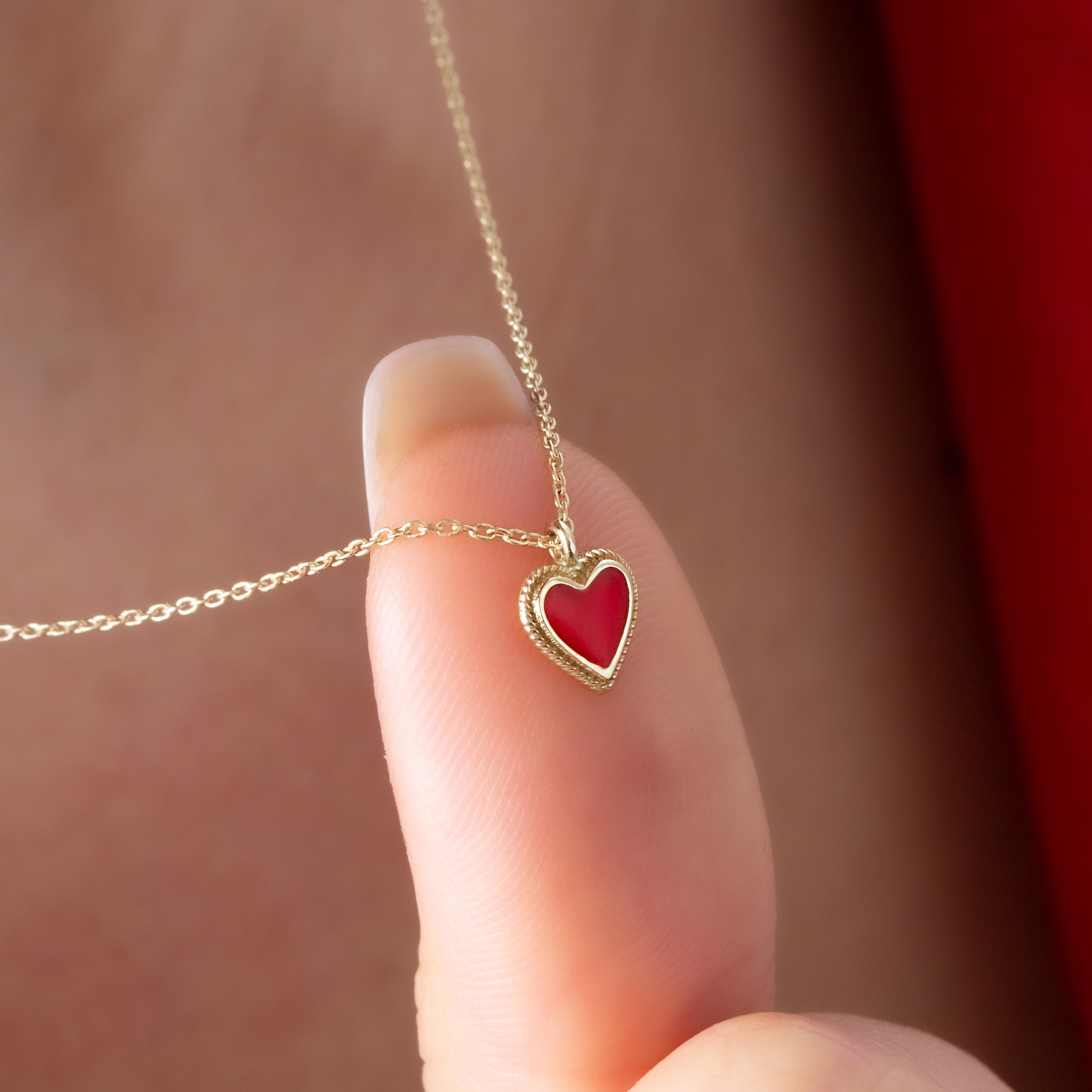 14 Carat Gold Red Enamel Elegant Necklace