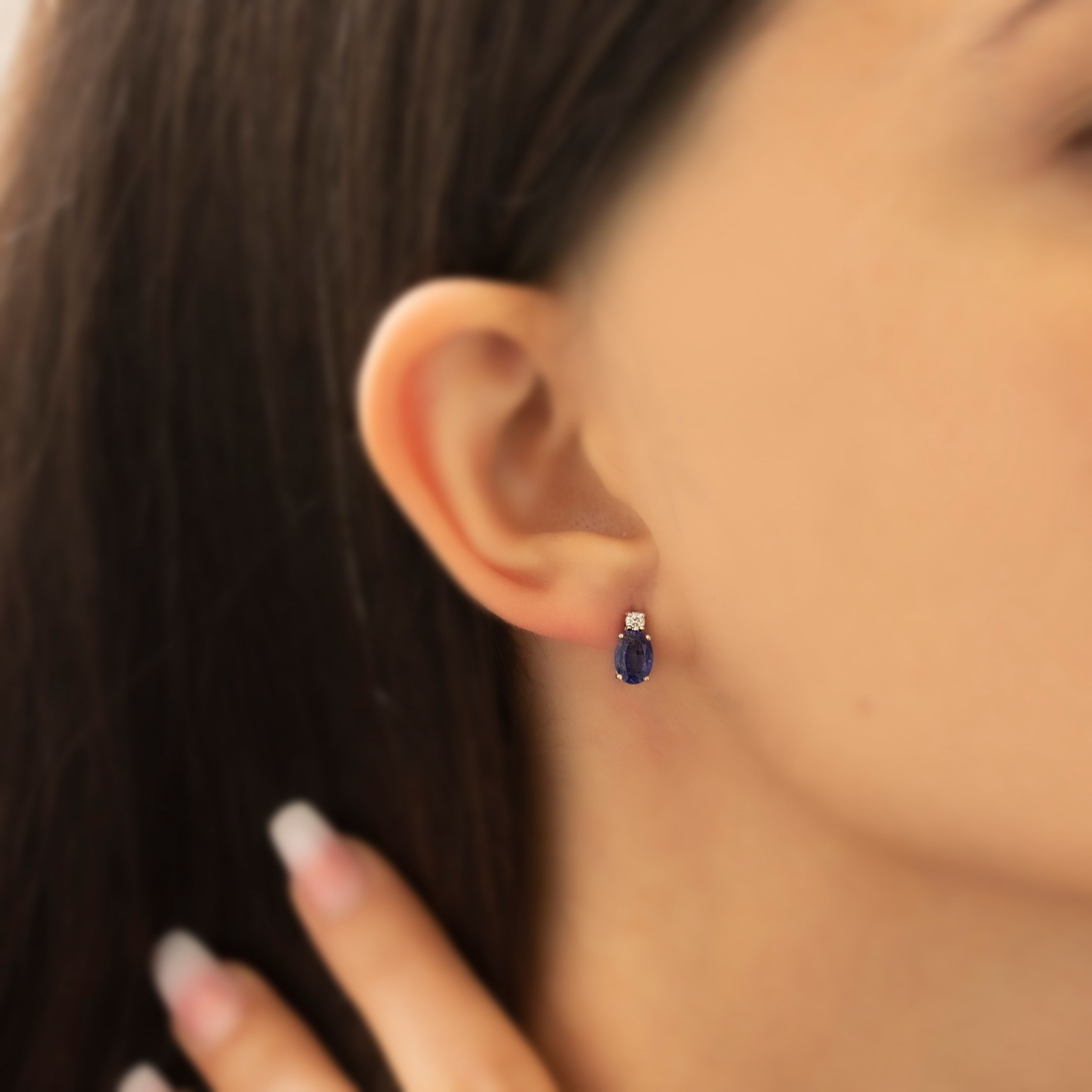 Gold Single Stone Sapphire Diamond Earring