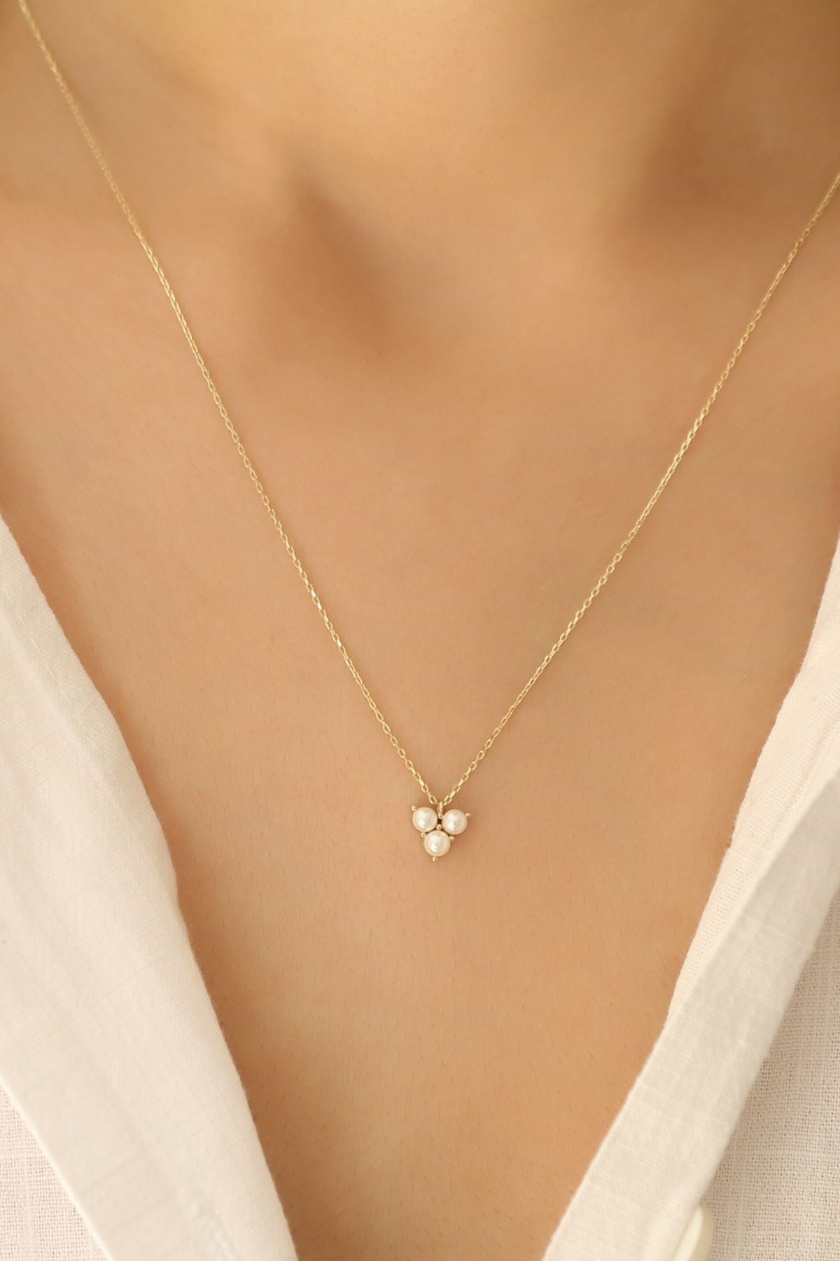 Minaliva 14 Carat Gold Pearl Necklace