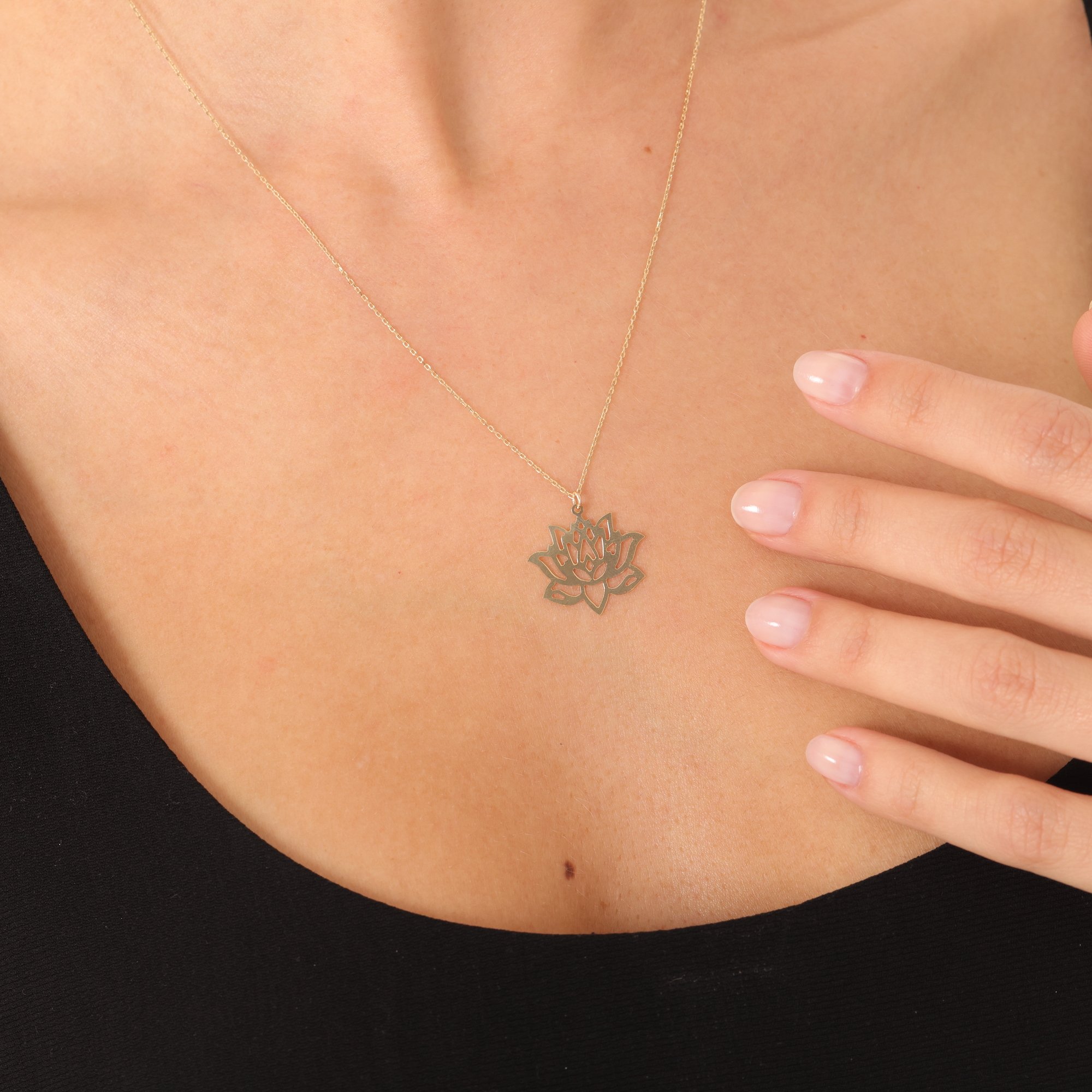 14 Carat Gold Large Lotus Necklace