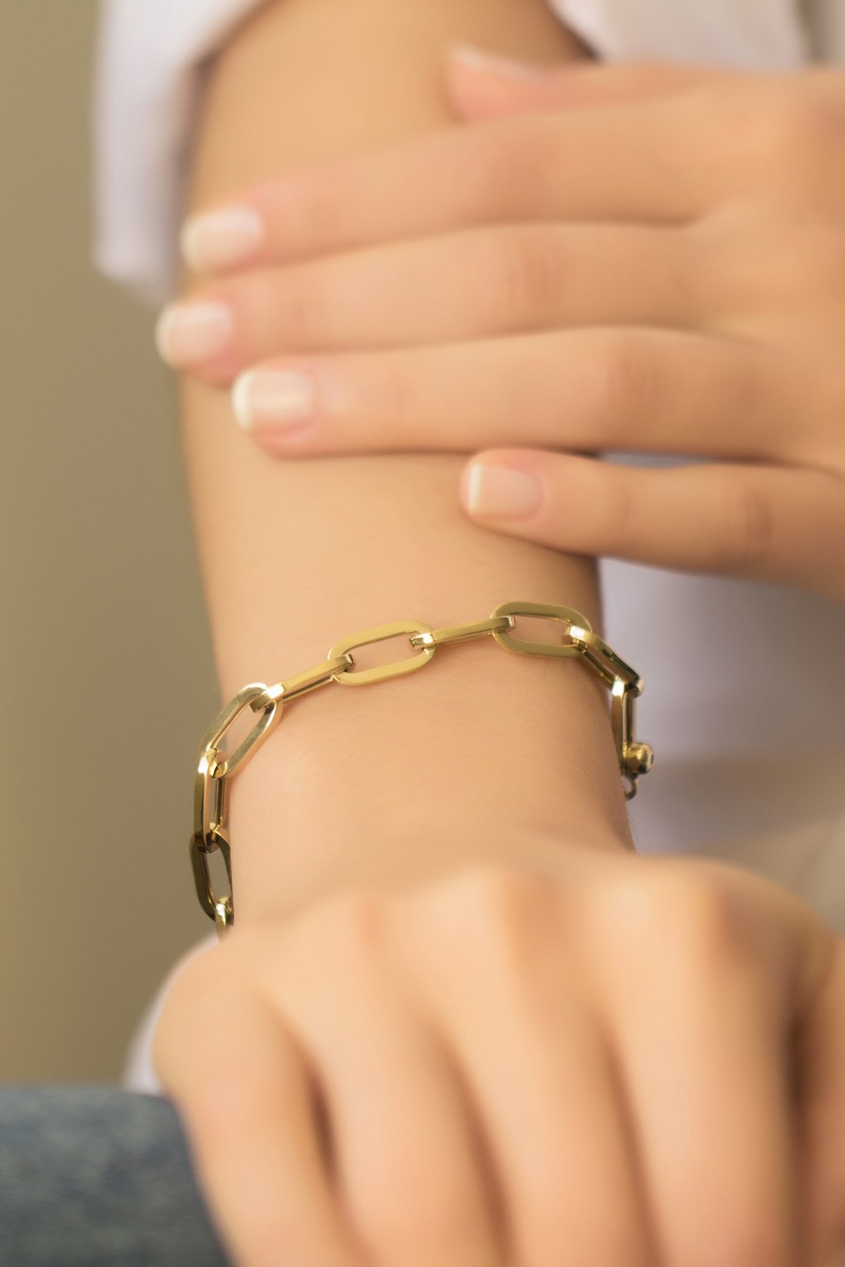 Minaliva 14 Carat Gold Paperclip Bracelet