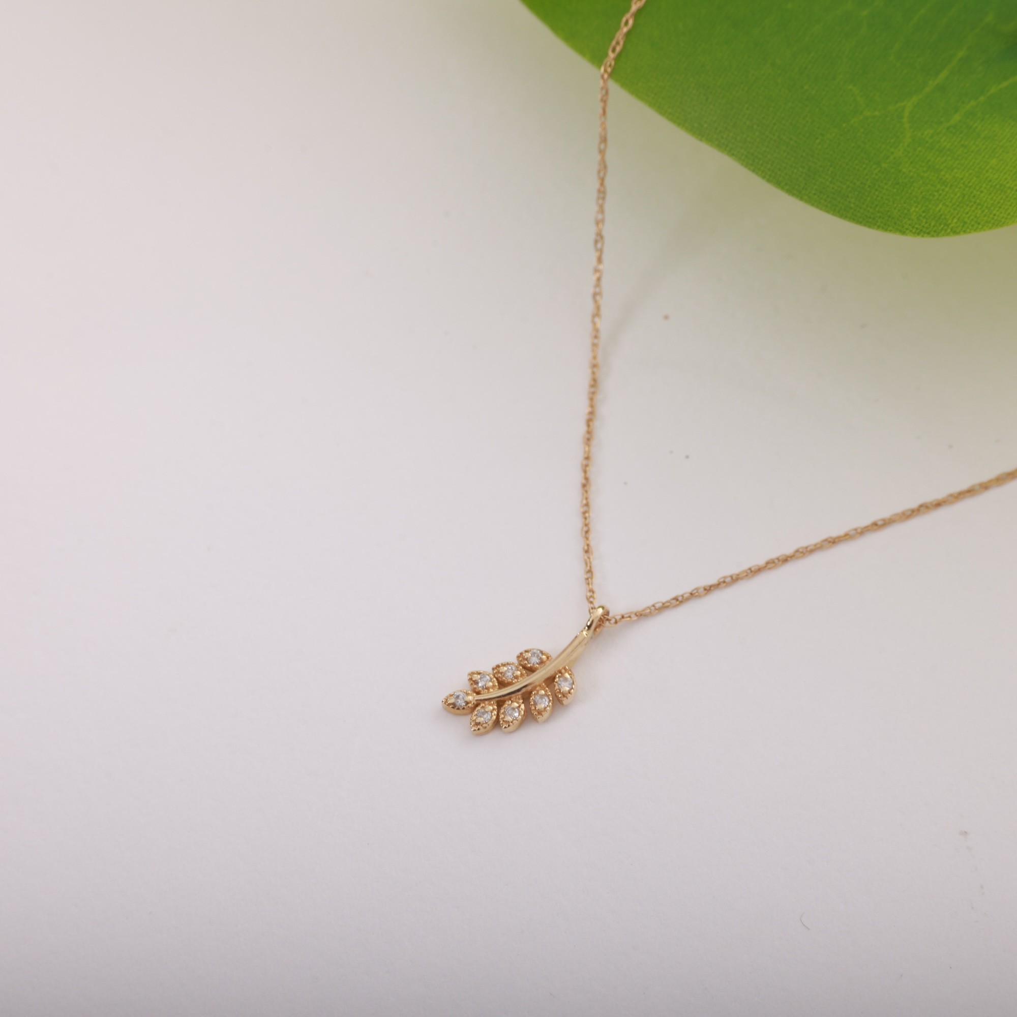 14 Carat Gold Stone Leaf Necklace