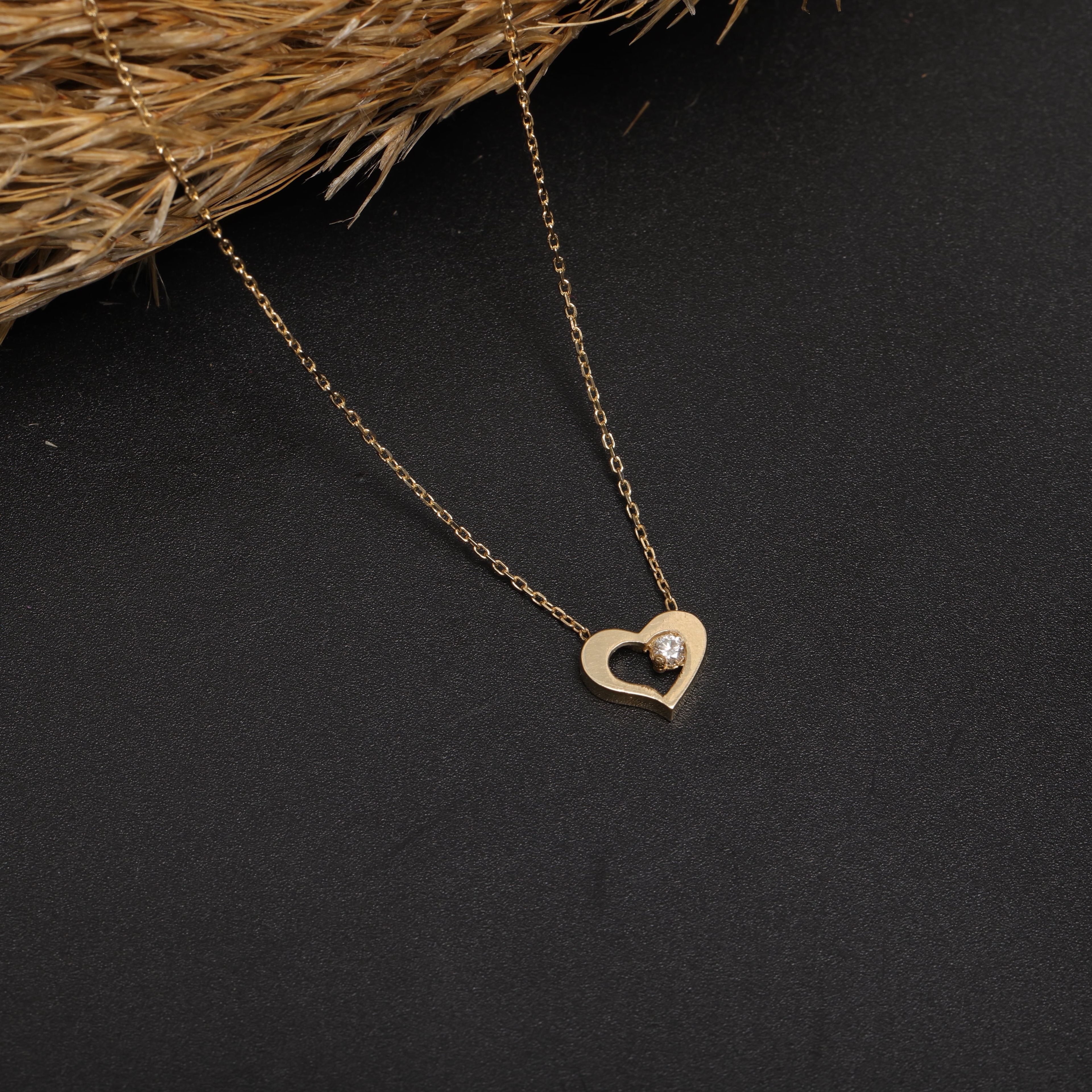 Gold Heart Diamond Stone Minimal Necklace