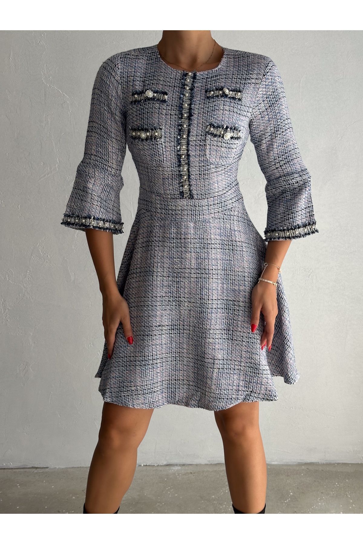 Kadın Astarlı Tüvit Kumaş Midi Boy Düğme Detaylı  Elbise