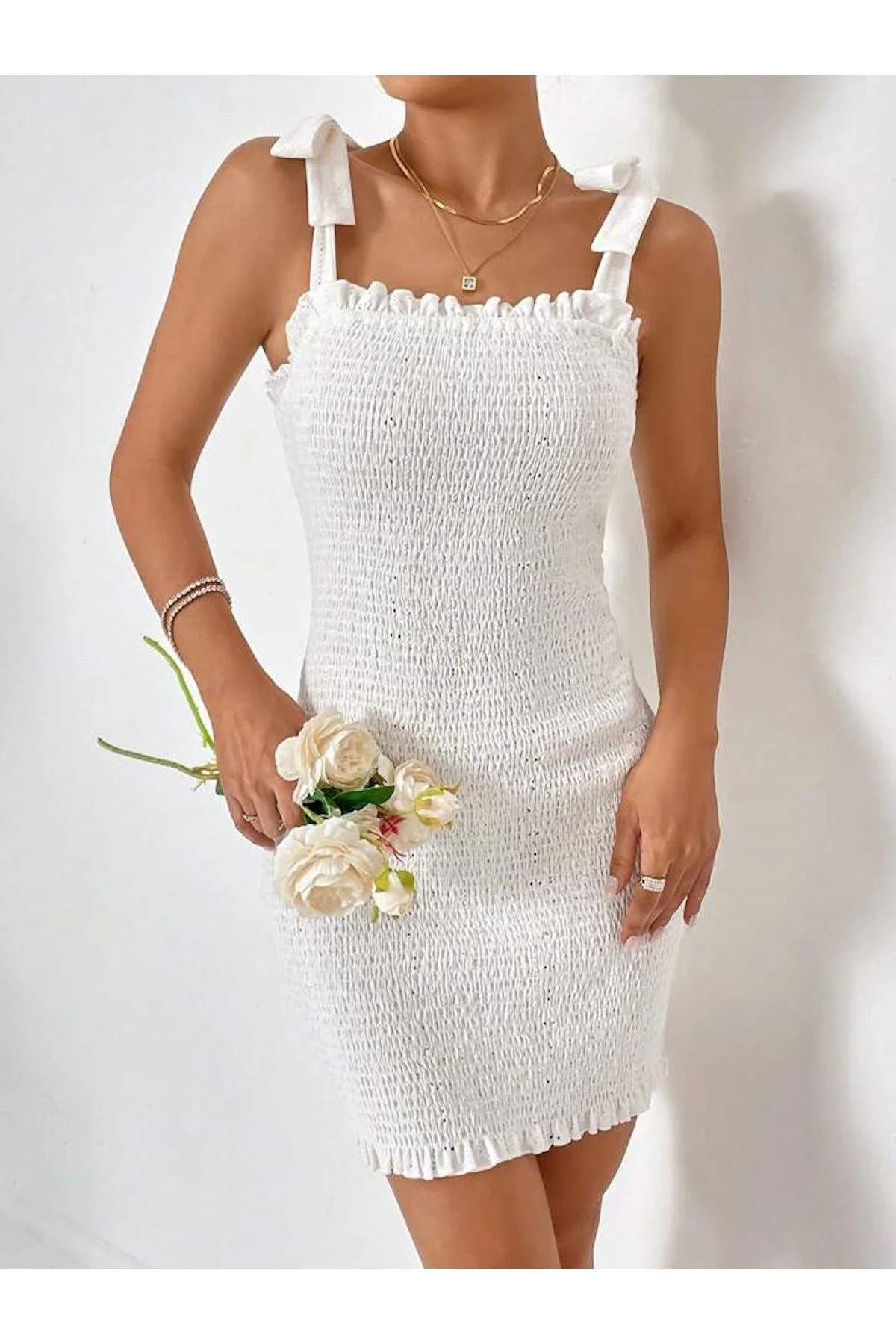 Kadın Beyaz Renk Omuzdan Bağlamalı Aerobin Kumaş Gipeli Elbise