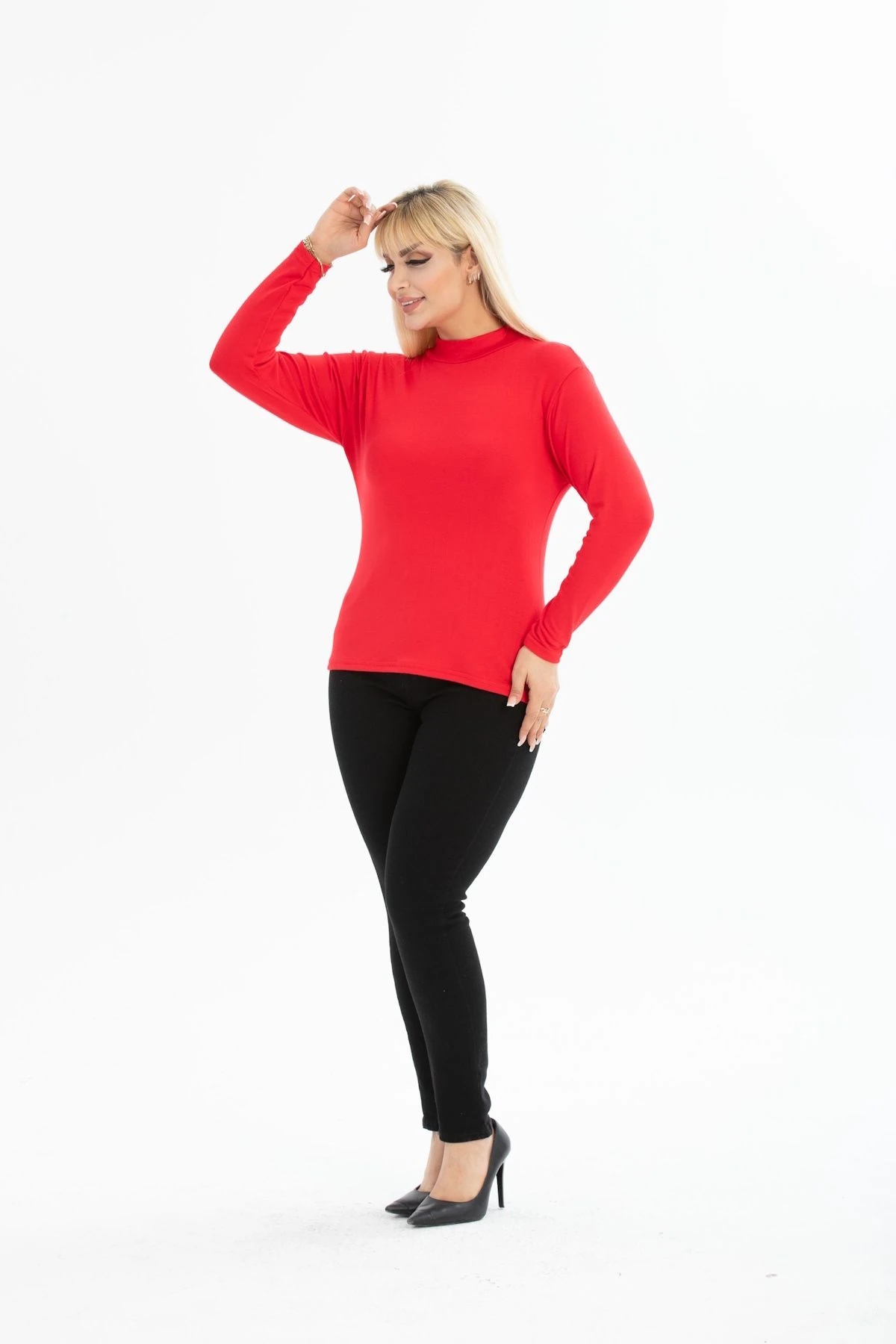 Kadın Kırmızı Renk Dik Yaka Uzun Kol Bluz Boy 70cm