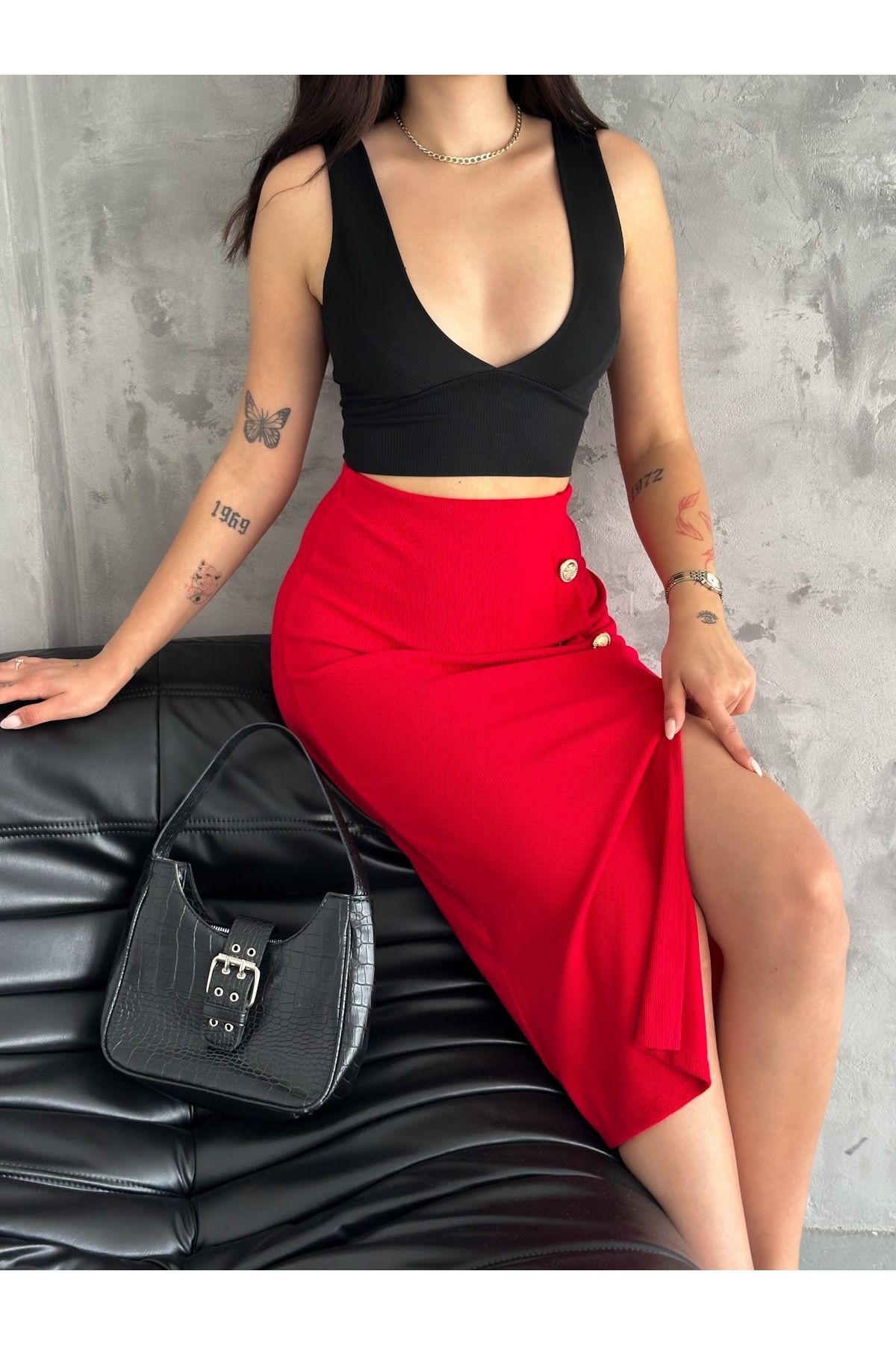 Kadın Düğme  Detaylı Örme Fitilli  Kaşkorse Kumaş  Yırtmaçlı Midi Boy Etek Boy 80 cm