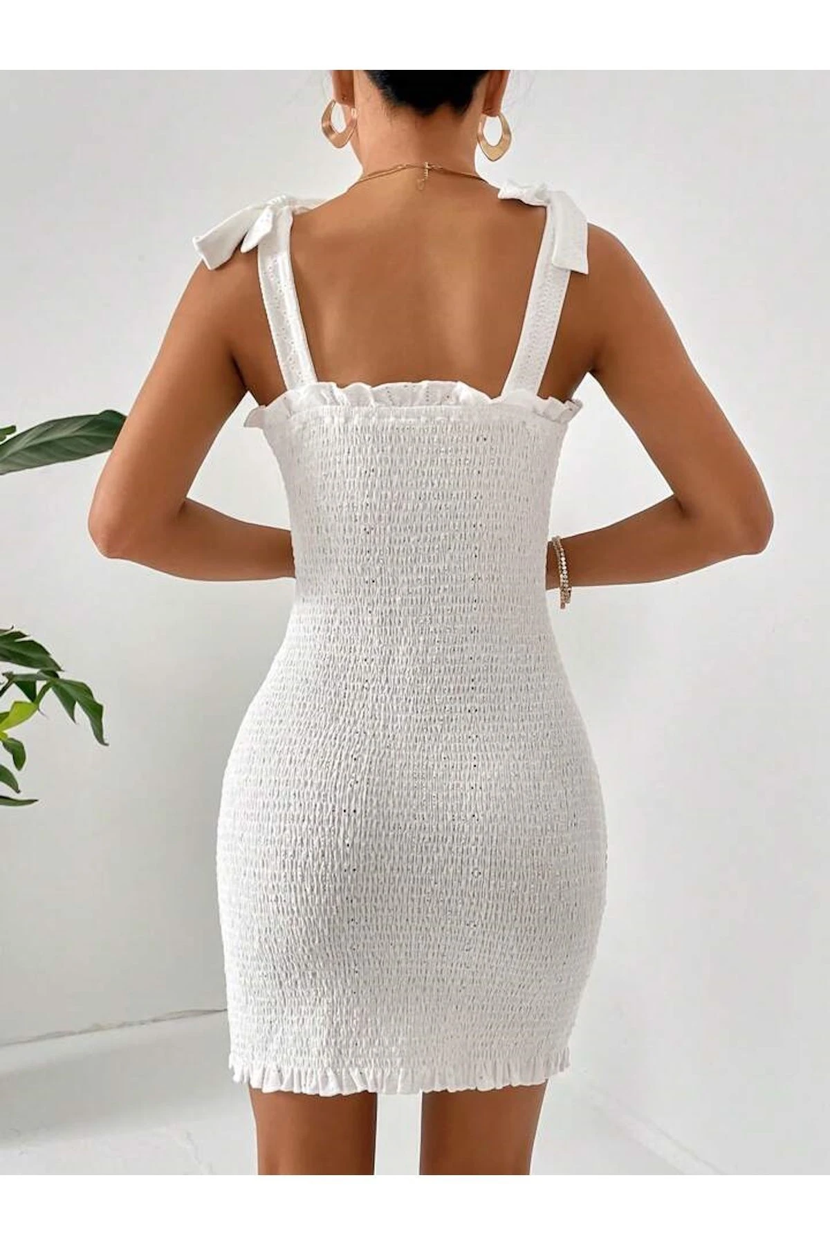 Kadın Beyaz Renk Omuzdan Bağlamalı Aerobin Kumaş Gipeli Elbise