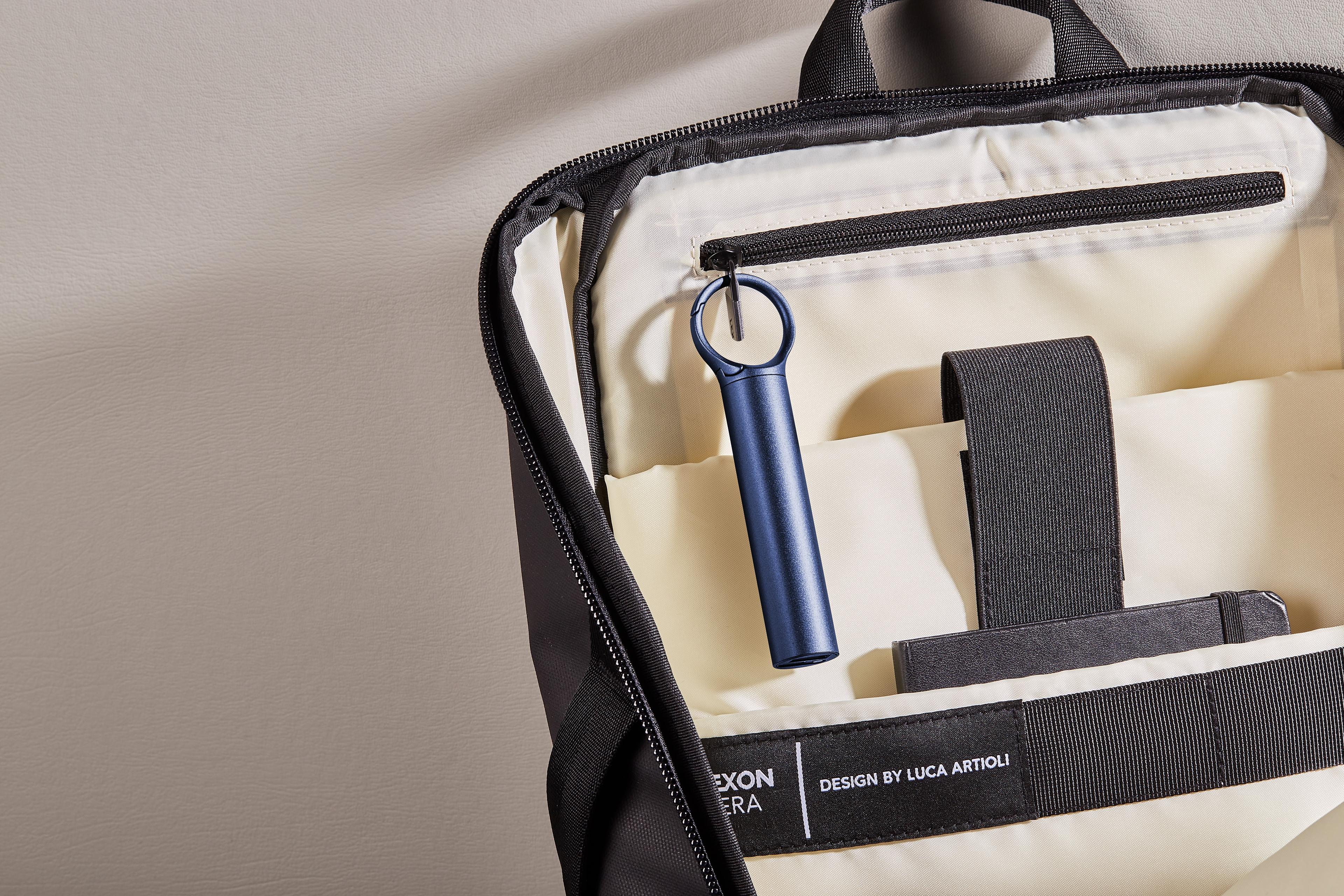 Lexon Nomaday 
Powerbank Lacivert