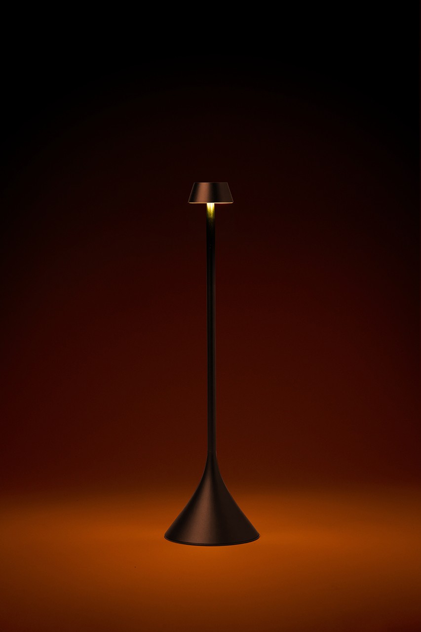 Lexon Steli Shade Led Masa Lambası 
Bronz