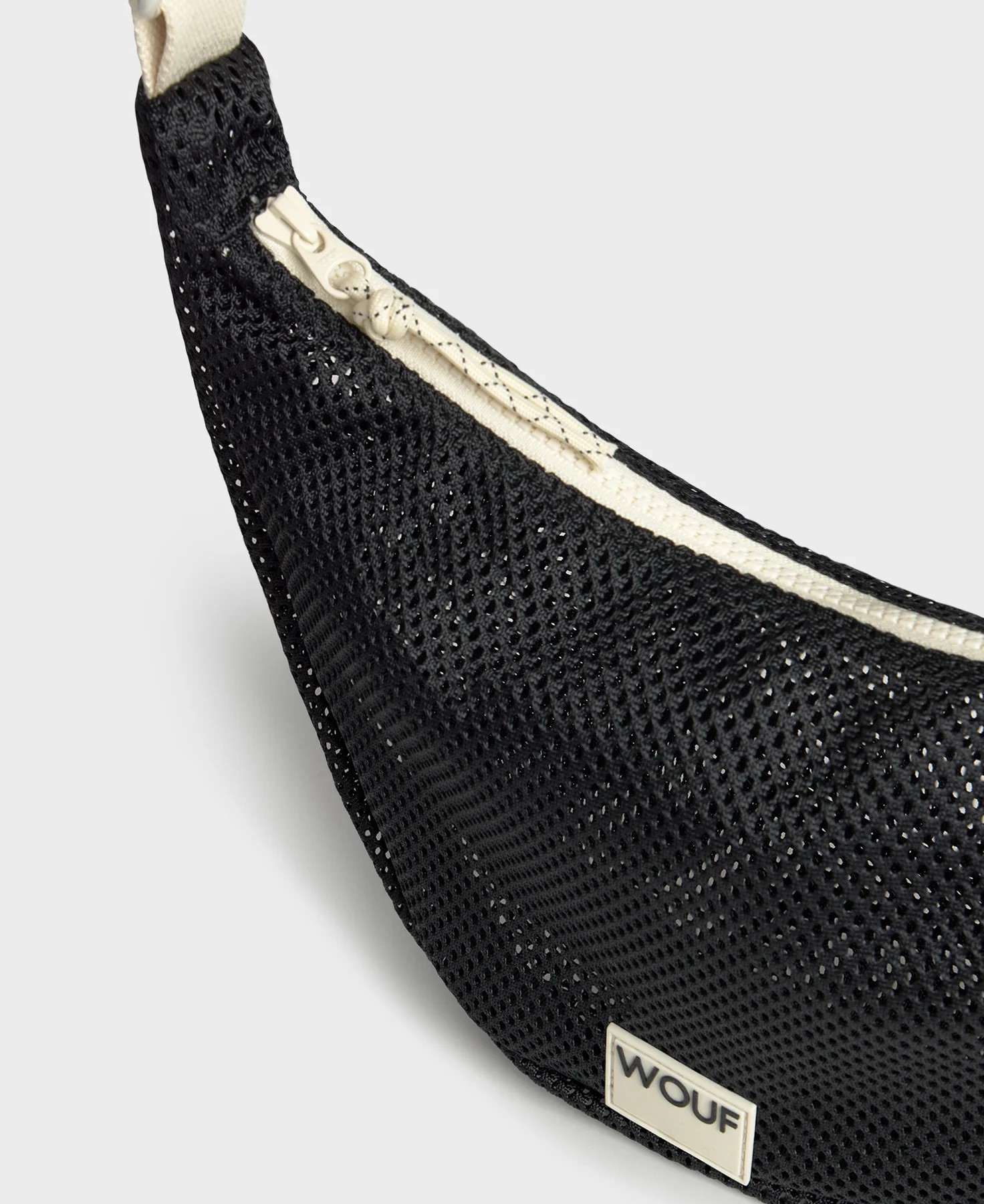 Wouf Onyx Halfmoon Crossbody Bag Omuz Çantası
