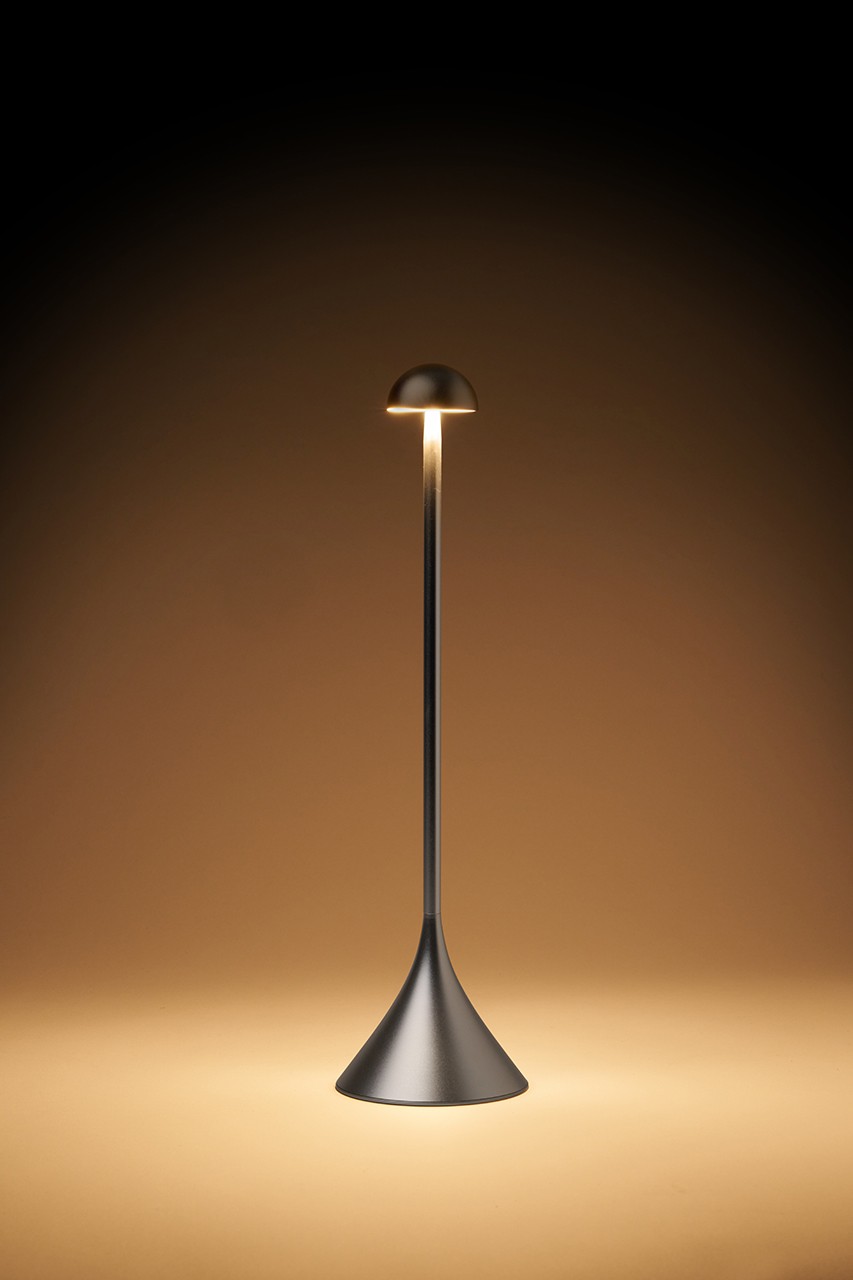 Lexon Steli Dome Led Masa Lambası 
Alüminyum
