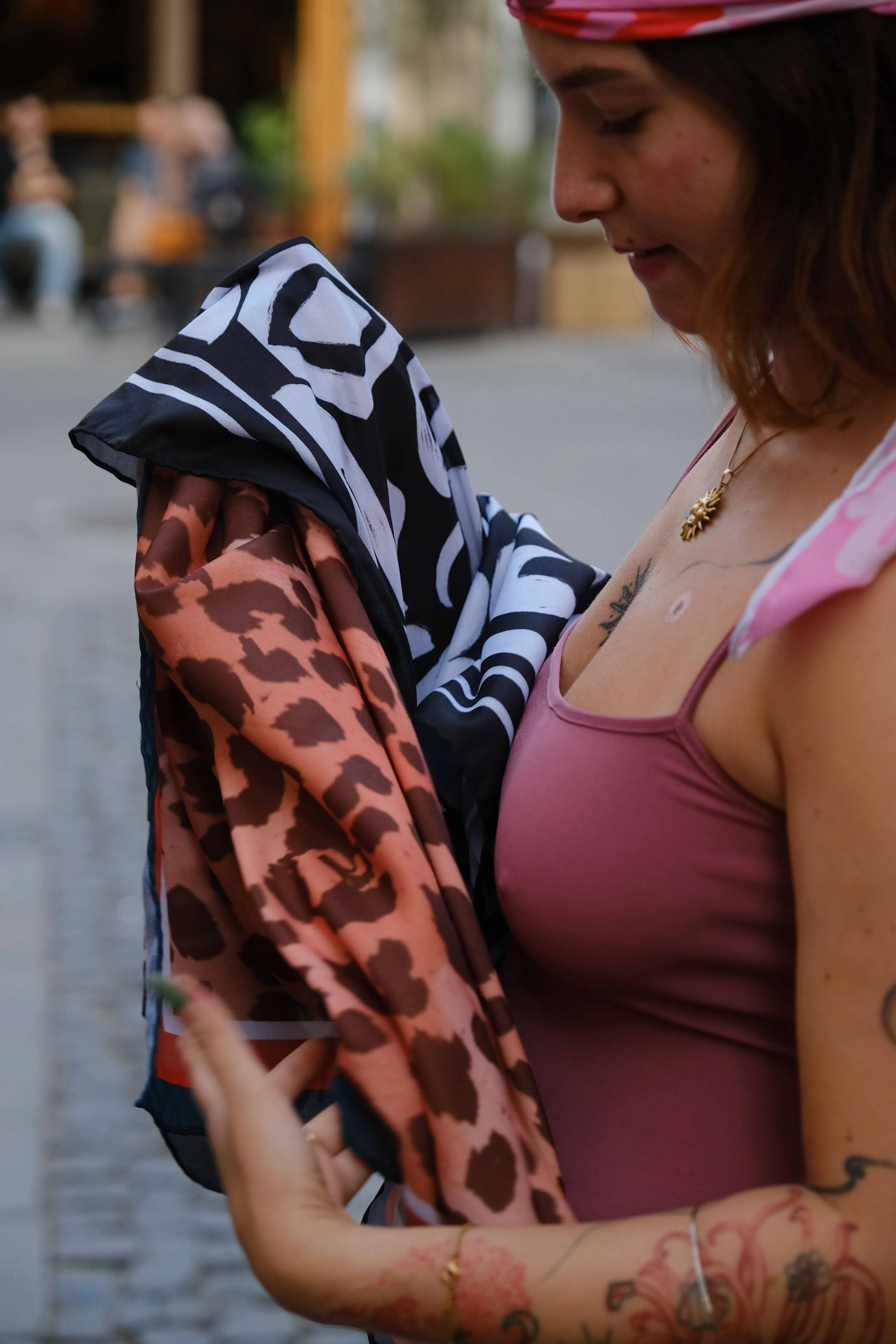 Less Atelier Tile Black Fular 90x90 