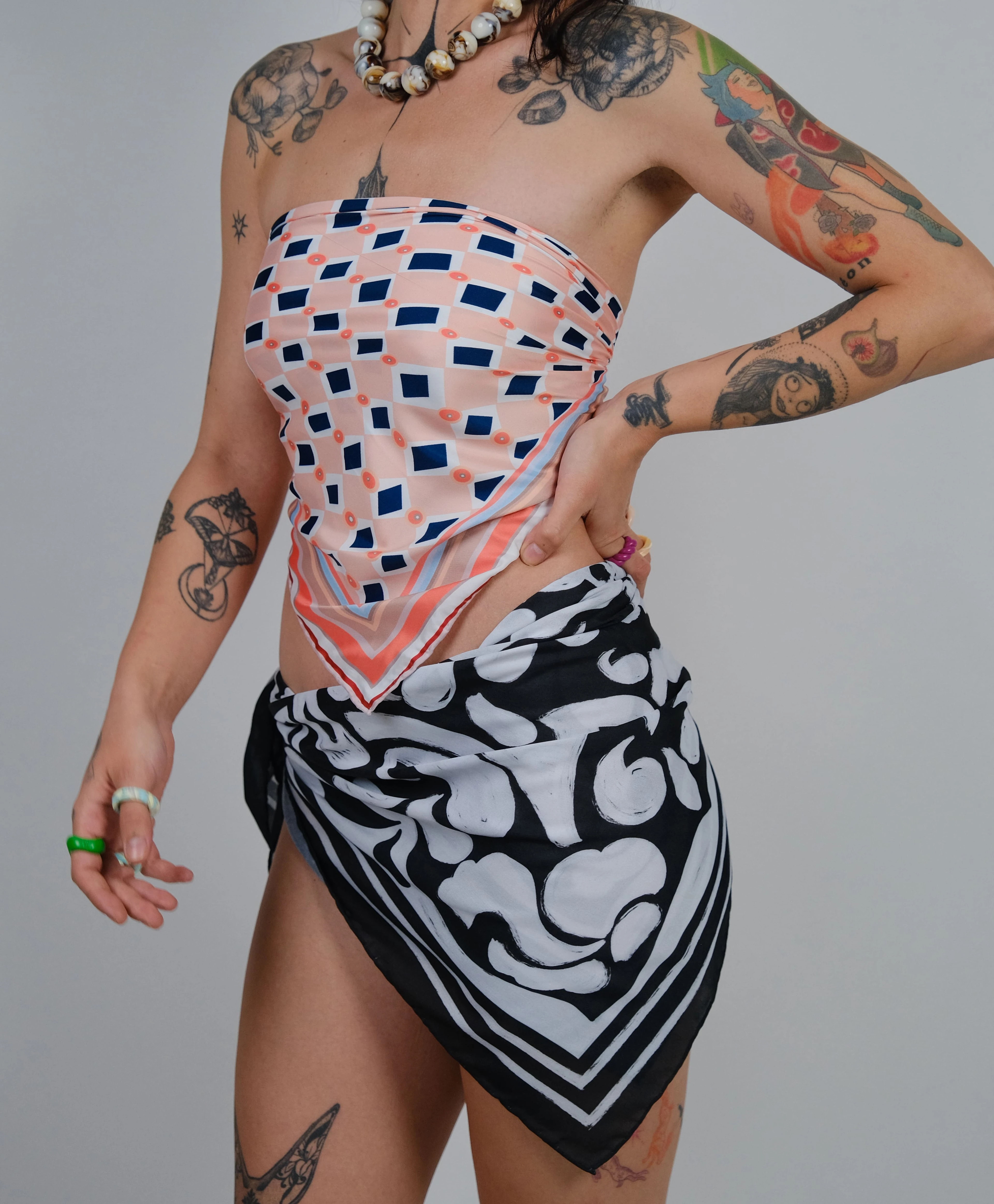 Less Atelier Caro Orange Fular 65x65