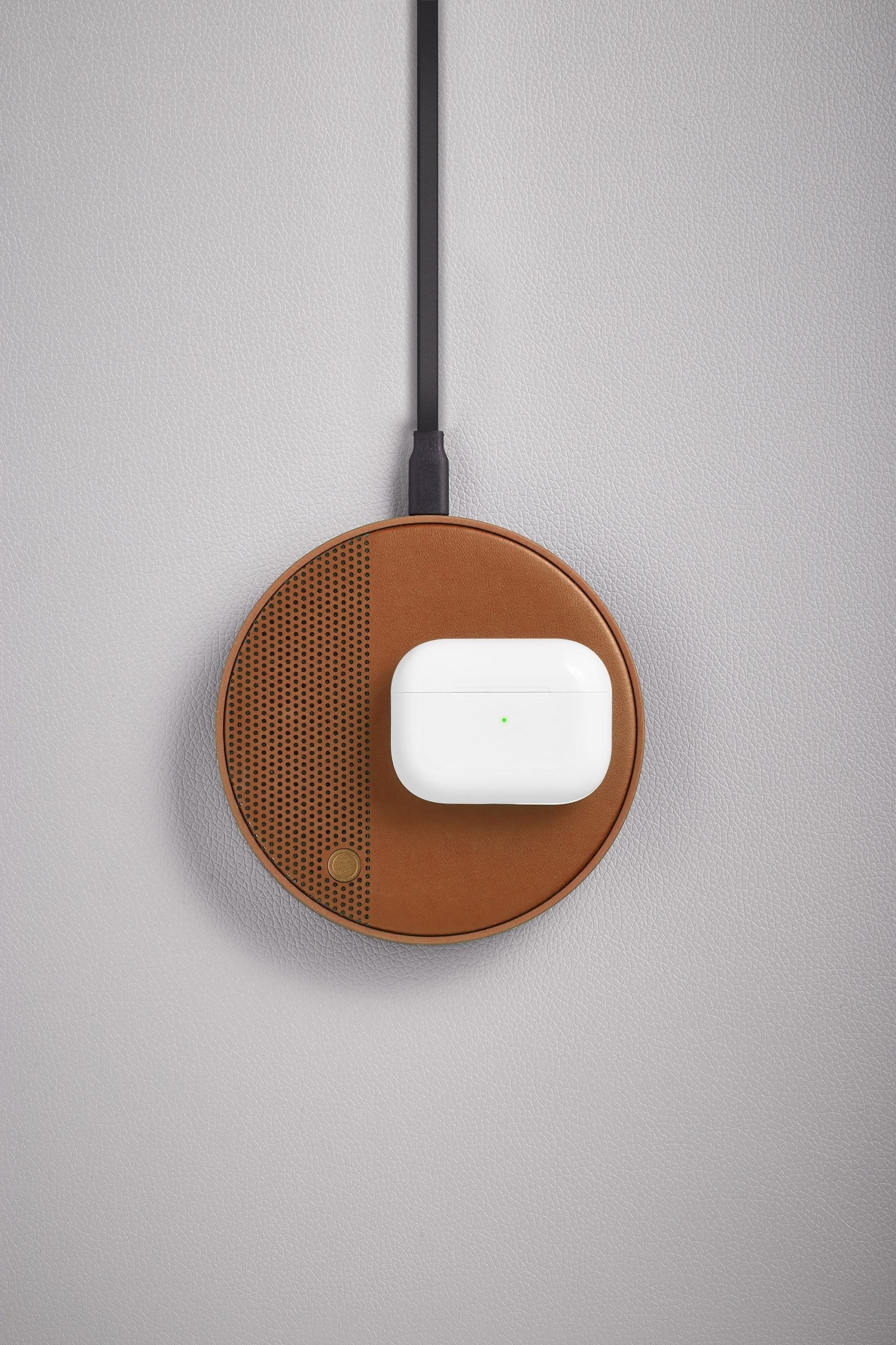 Lexon Oslo Energy + Kablosuz Şarj


















  Cihazı ve Bluetooth Hoparlör Kahverengi