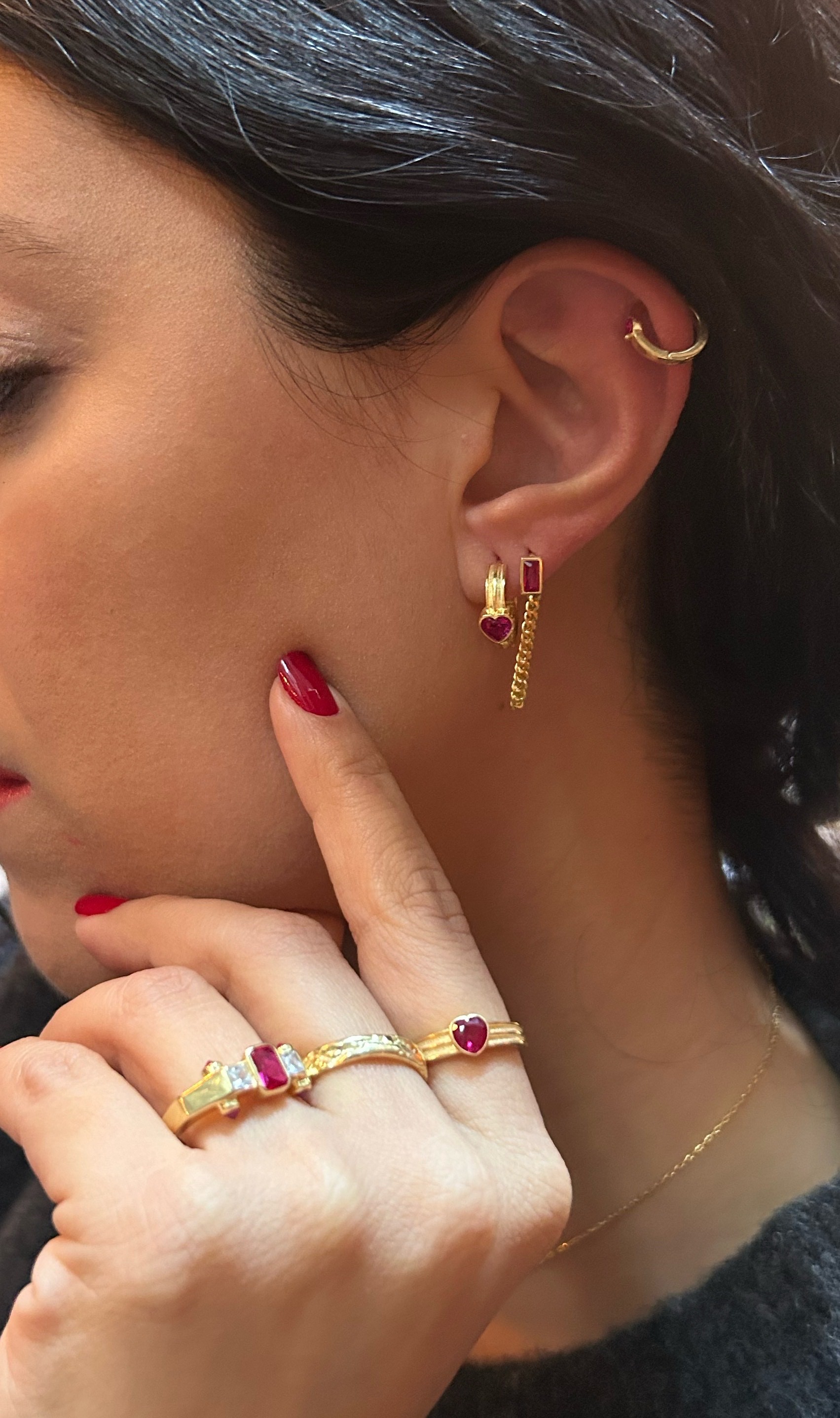 Pia&Co Petit Ruby Zirkon Taşlı Altın Kaplama Gümüş Mini Halka Küpe