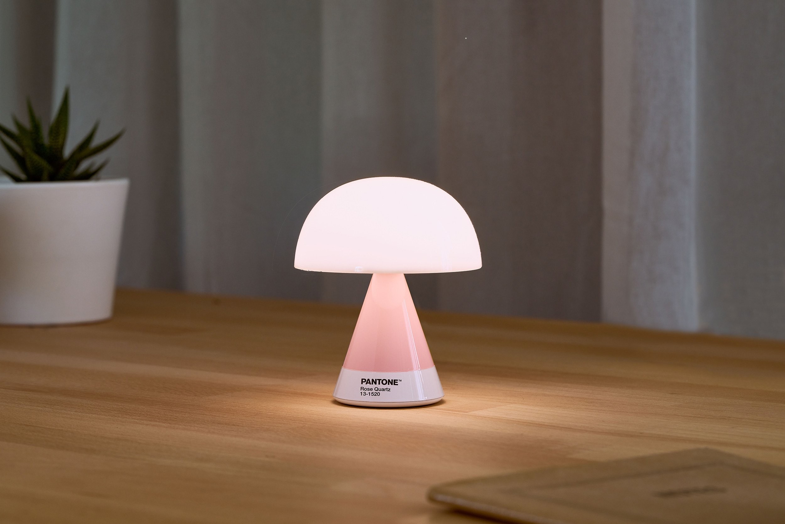 Lexon x Pantone Mina M Led Lamba Açık Pembe