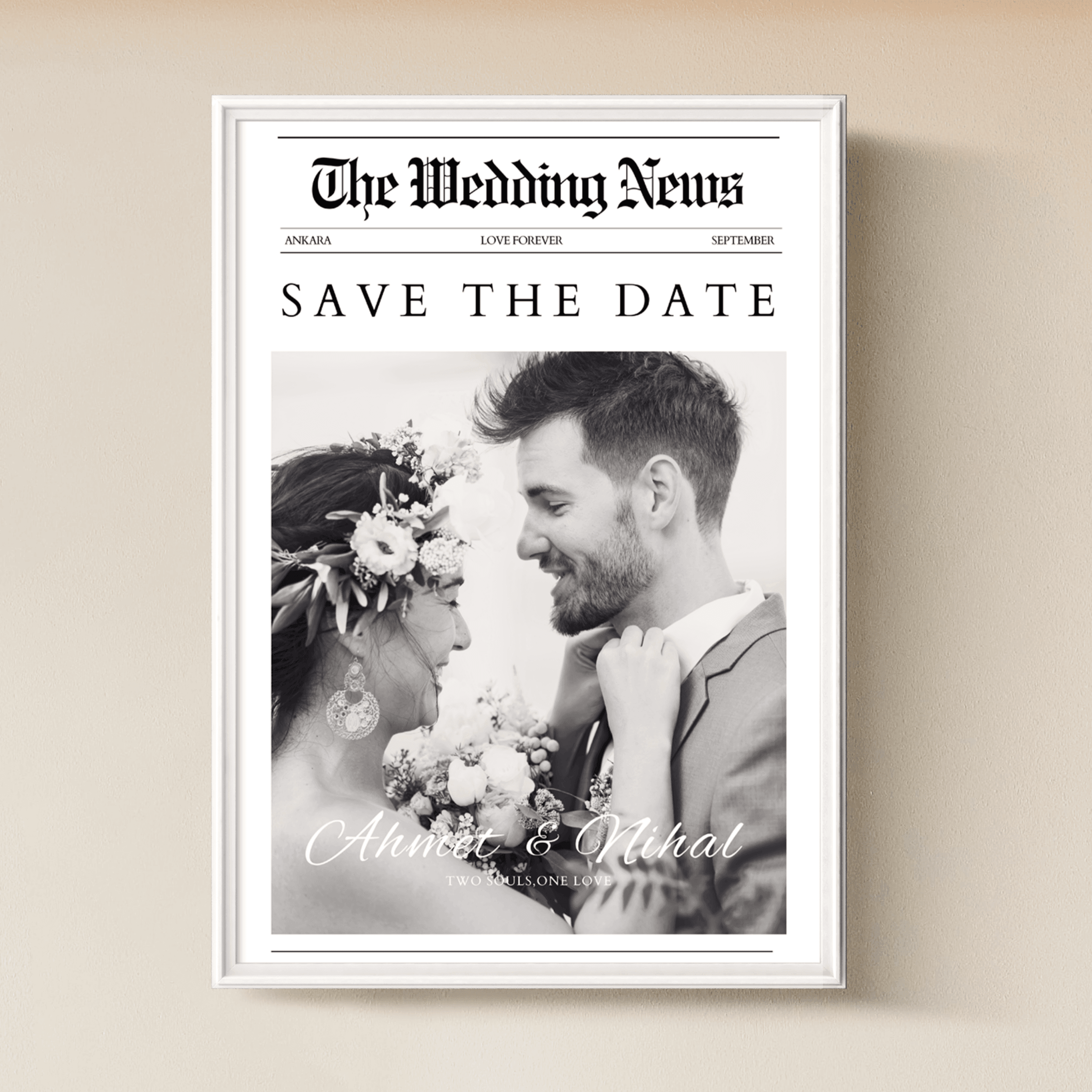 Sonsuz Aşk Çerçeveli “The Wedding News” Tablosu(Siyah-Beyaz)