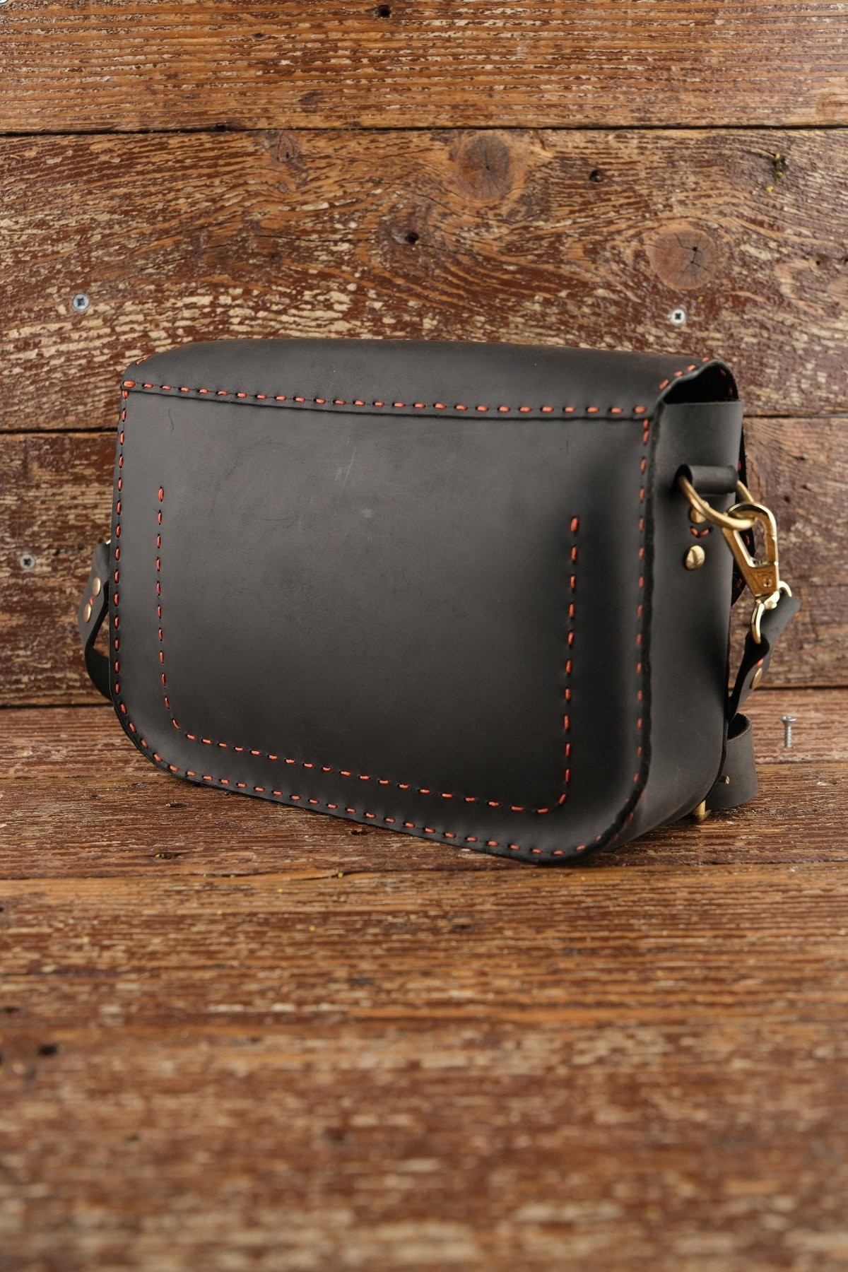 El Yapımı %100 Hakiki Dana Derisi El ve Omuz Çantası Siyah 26cmx19cmx6cm SM-D-0071