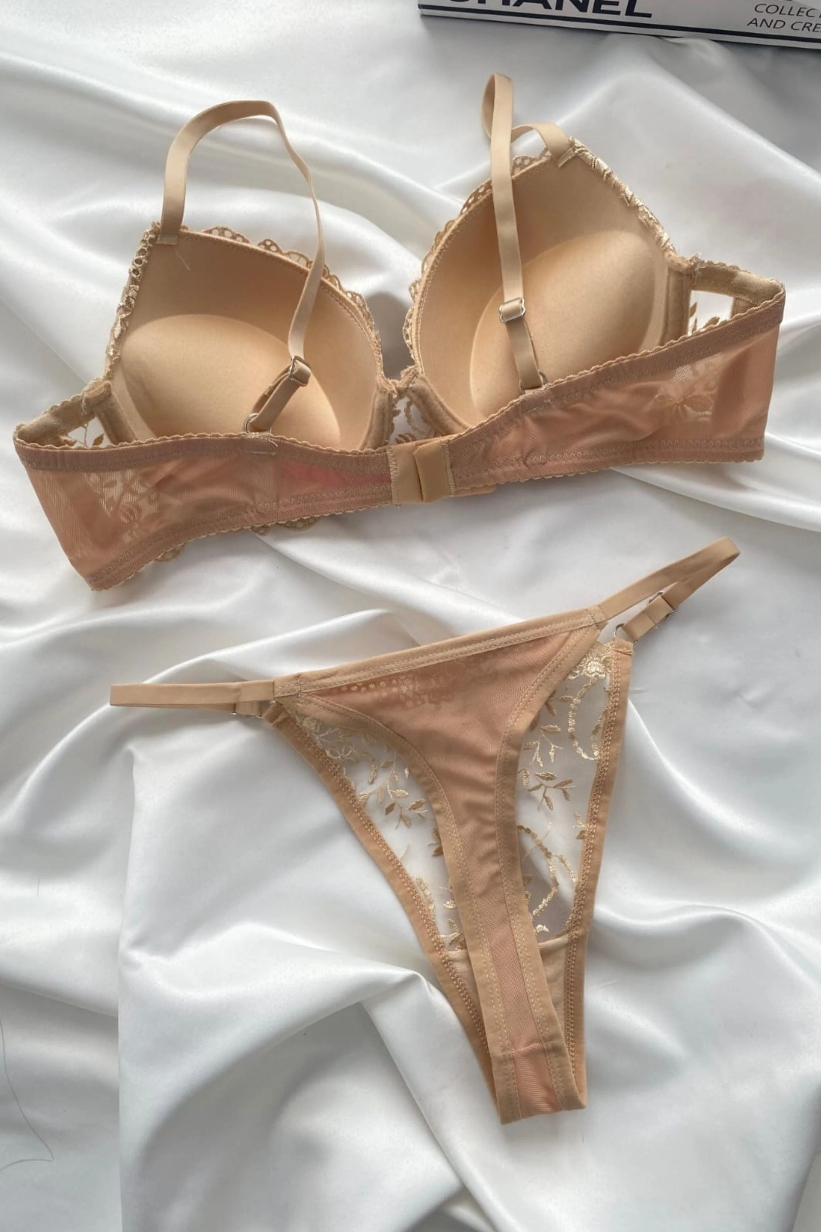 Ten Renkli Dal Çiçek Desenli Destekli Sütyen Takımı Brode Koleksiyonu