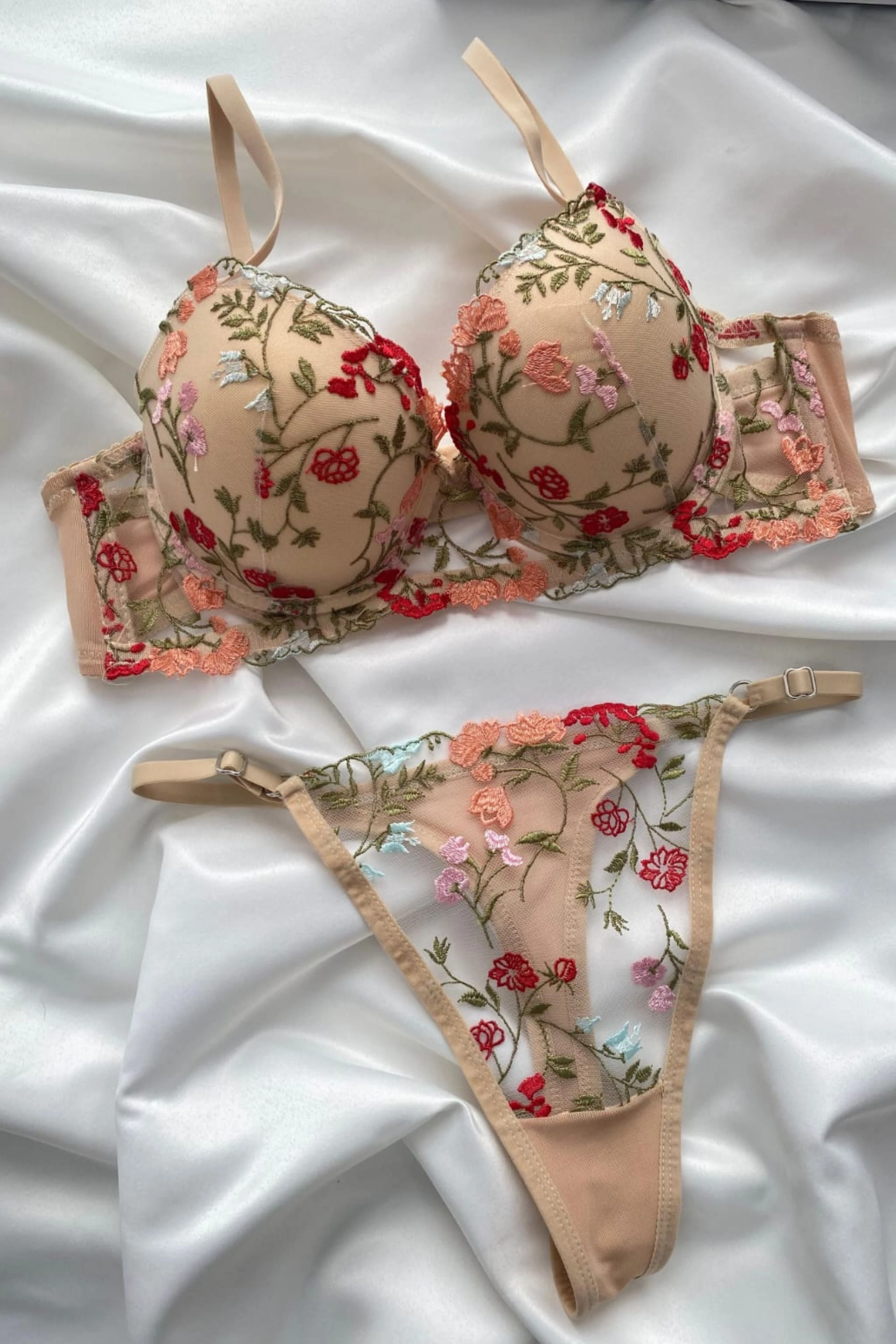 Ten Renkli Çiçek Desenli Destekli Sütyen Takımı Brode Koleksiyonu