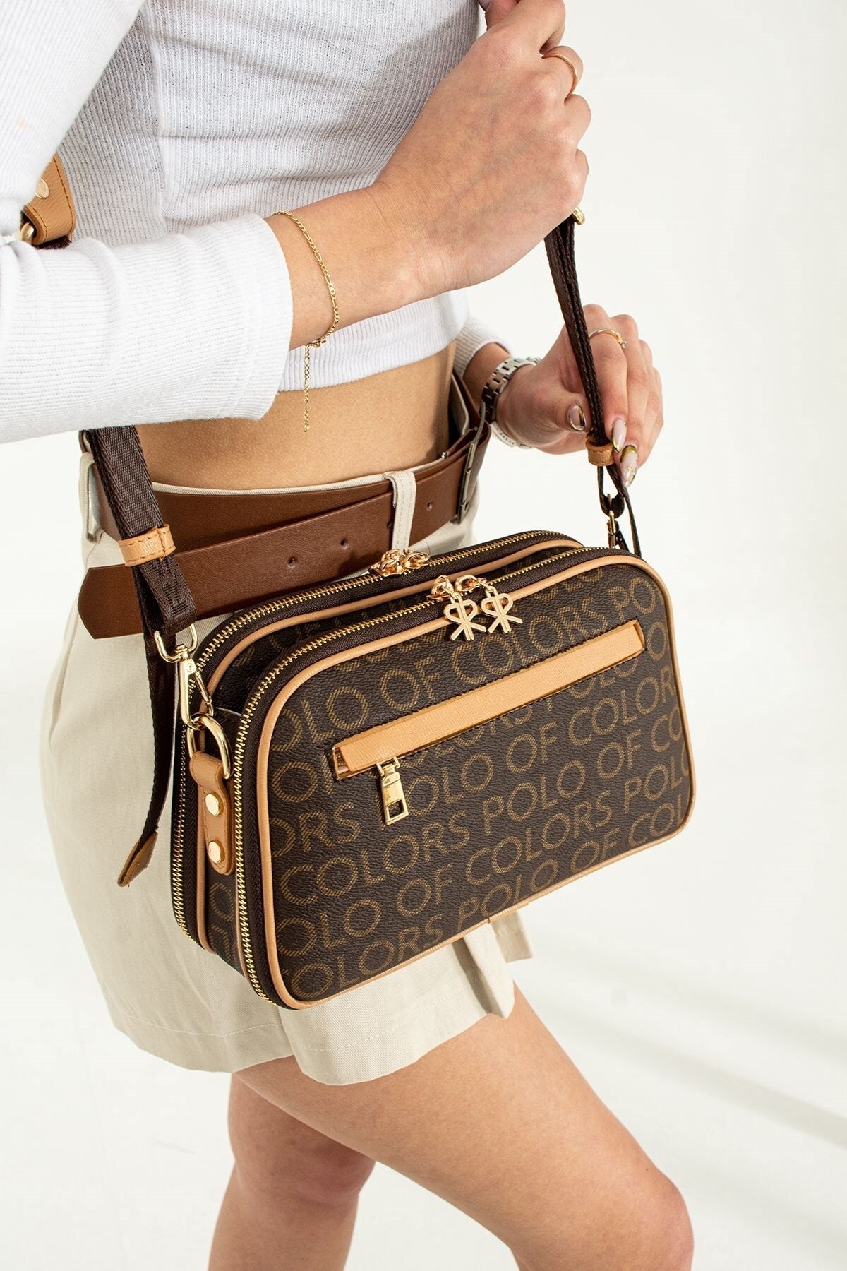 Kadın Kahverengi Taba 5 Bölmeli Ayarlanabilir Uzun Askılı Postacı Omuz Çantası 28x17cm Pbu3011