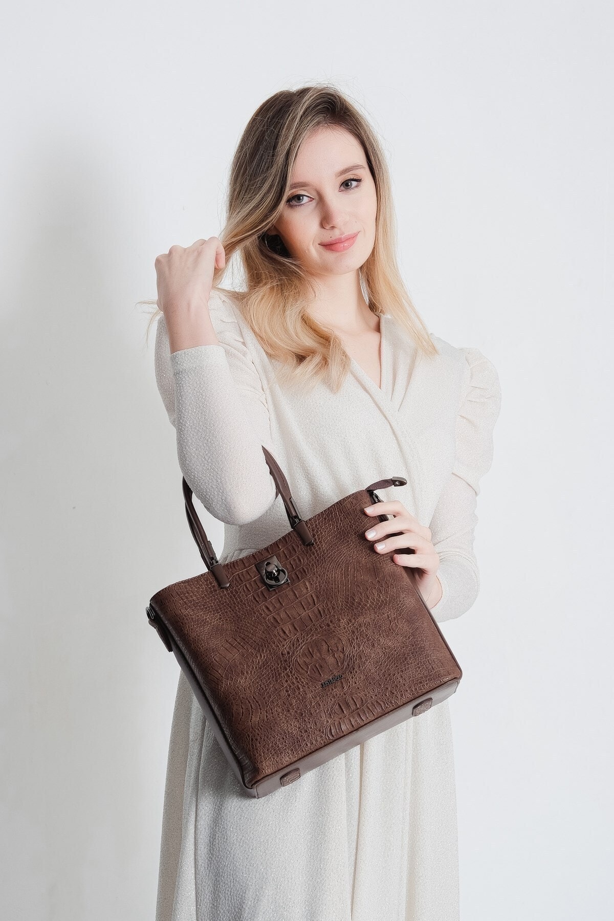 Kahverengi Kadın Kroko Desen Kilit Detaylı El Ve Omuz Çantası J02102