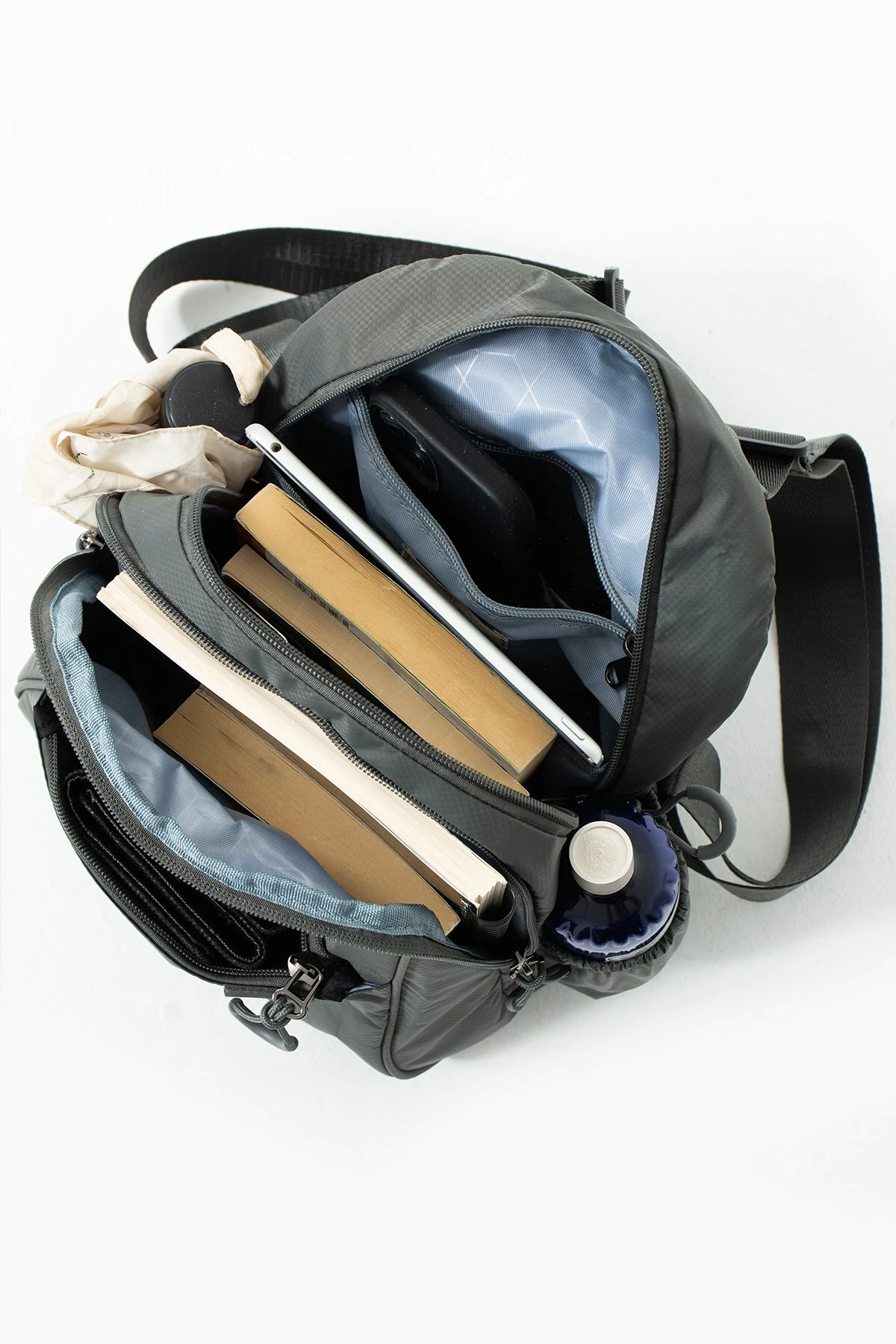 Yumuşak Dokulu Suya Dayanıklı Paraşüt Kumaş Laptop Bölmeli 4 Gözlü Kadın Okul Günlük Sırt Çantası