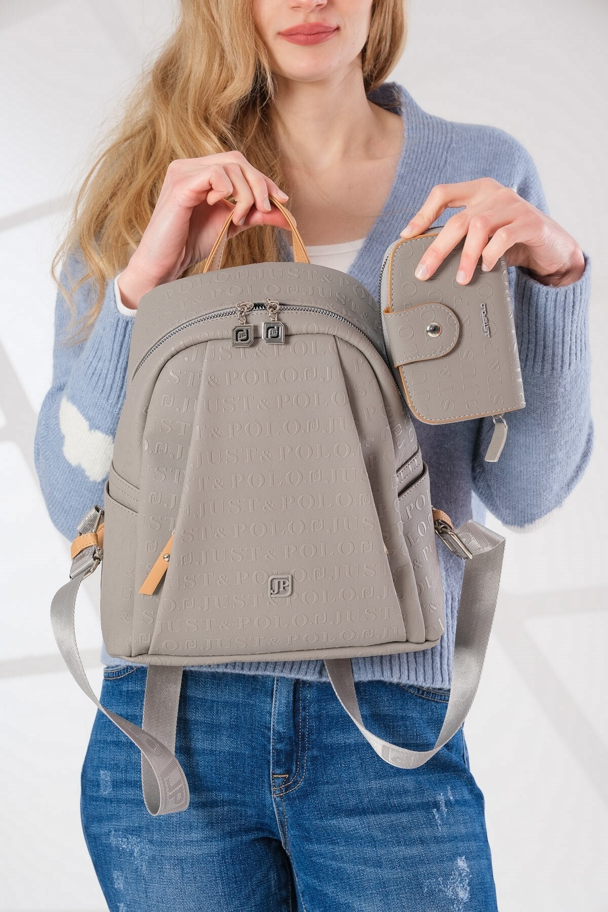 Kadın Ayarlanabilir Askılı Çok Bölmeli Sırt Çantası Ve Cüzdan Kombini Pbu4040-1007