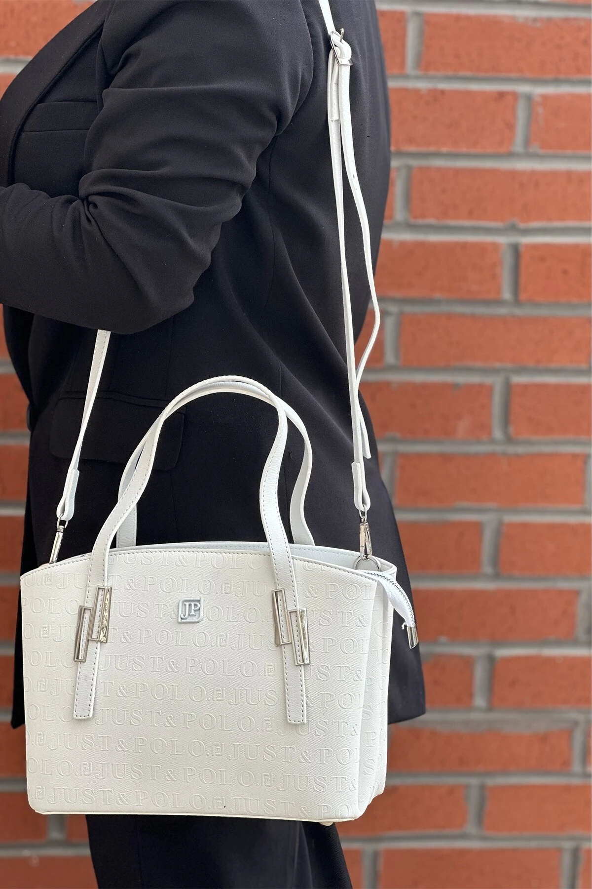 Beyaz Büyük Boy 5 Gözlü Kadın El ve Omuz Çantası ve Cüzdan Kombini TR4092-02