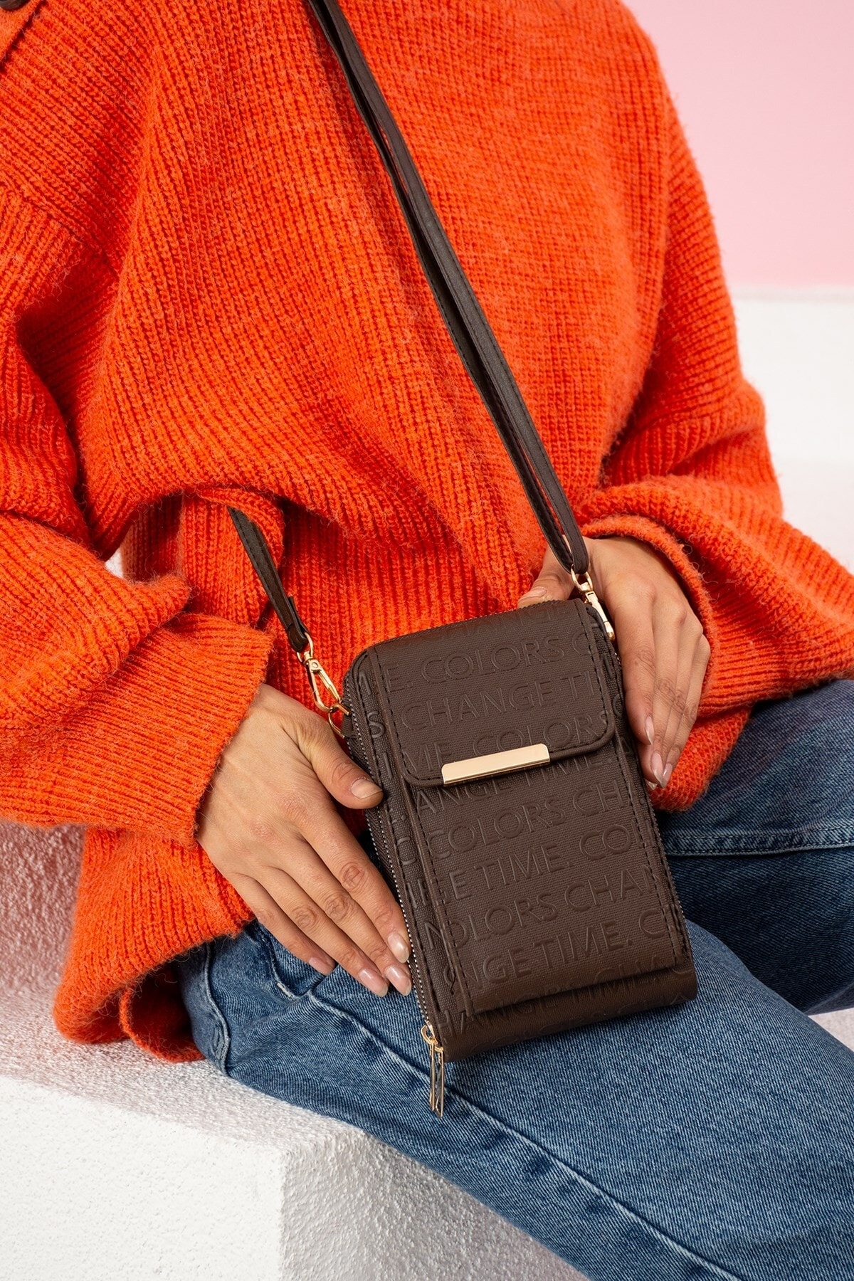 Bordo Gofraj Baskılı 3 Bölmeli Telefon Bölmeli Çapraz Cüzdan Çanta 13x20cm Pbu016