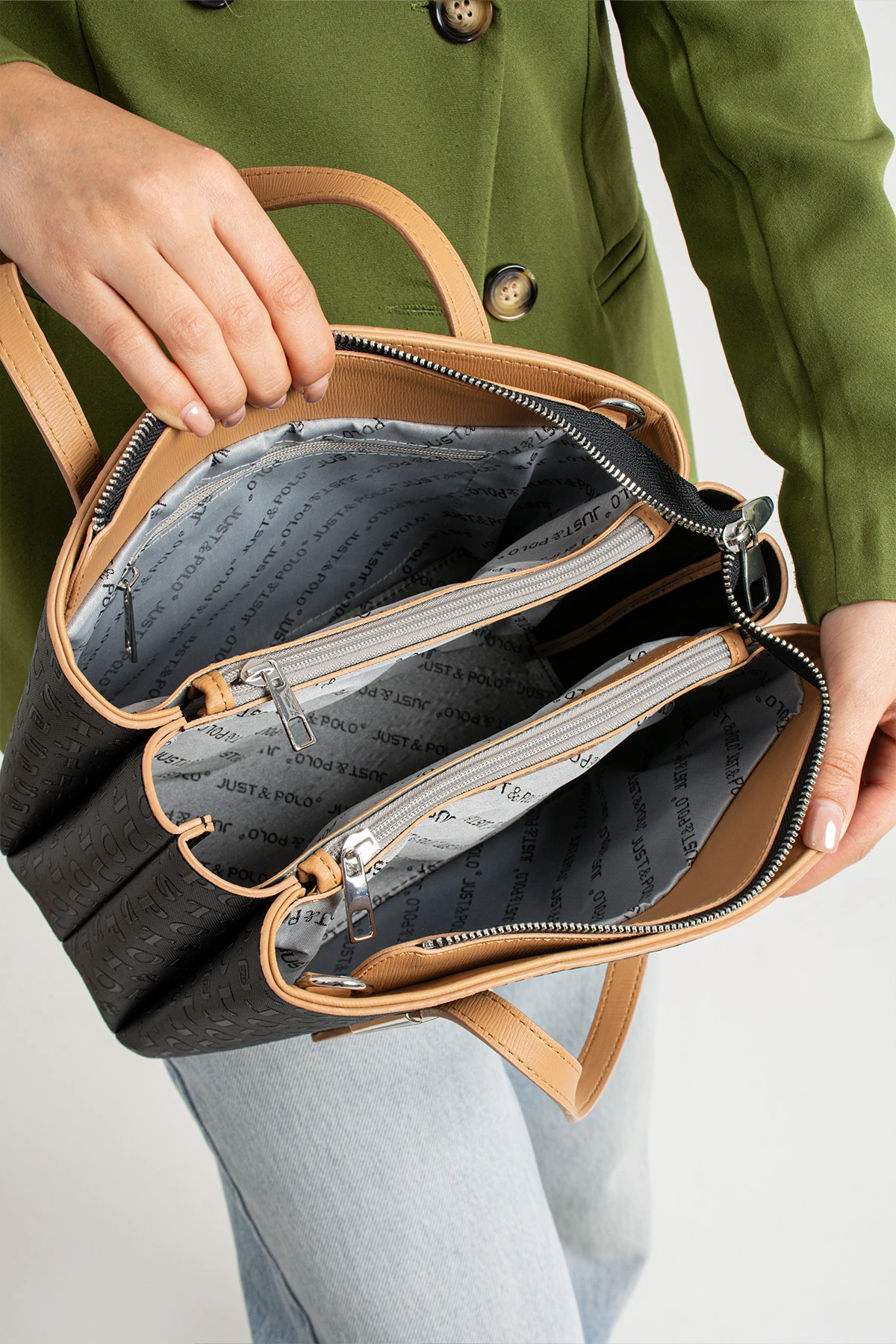 Kadın Beyaz 5 Bölmeli El ve Omuz Çantası ve Cüzdan Kombini 26x20 cm TR4030-1002