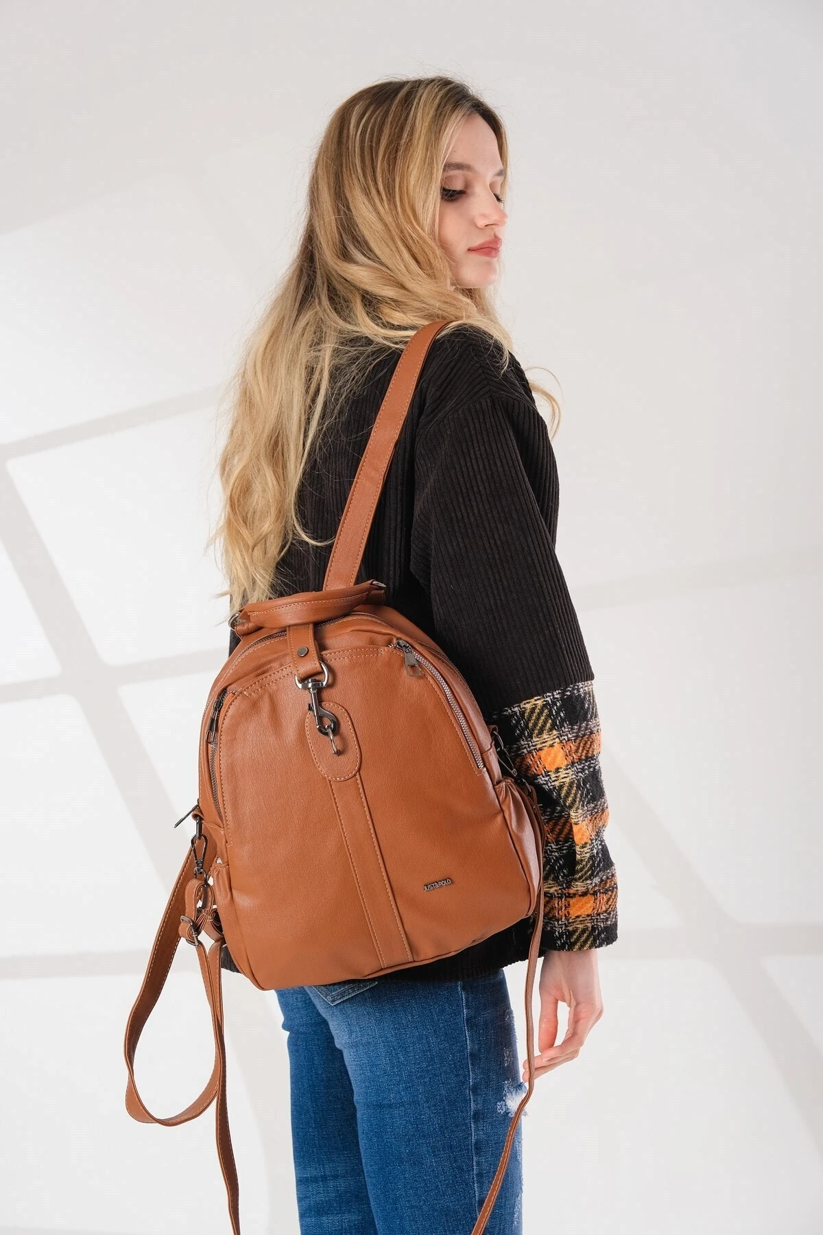 Kadın Yumuşak Deri Kol ve Sırt Çantası Pbu2134